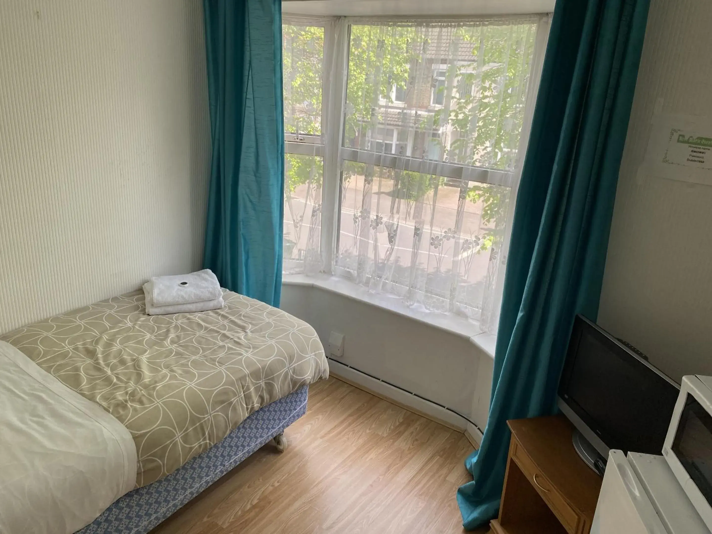 Budget Single Room - single occupancy in Rose Marie Guest House