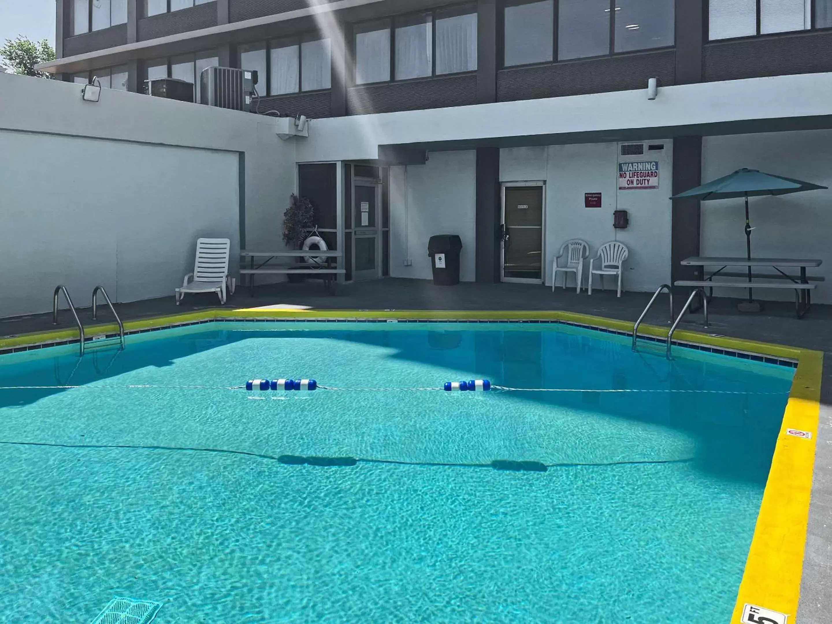 Pool view, Swimming Pool in Quality Inn & Suites Cincinnati Downtown