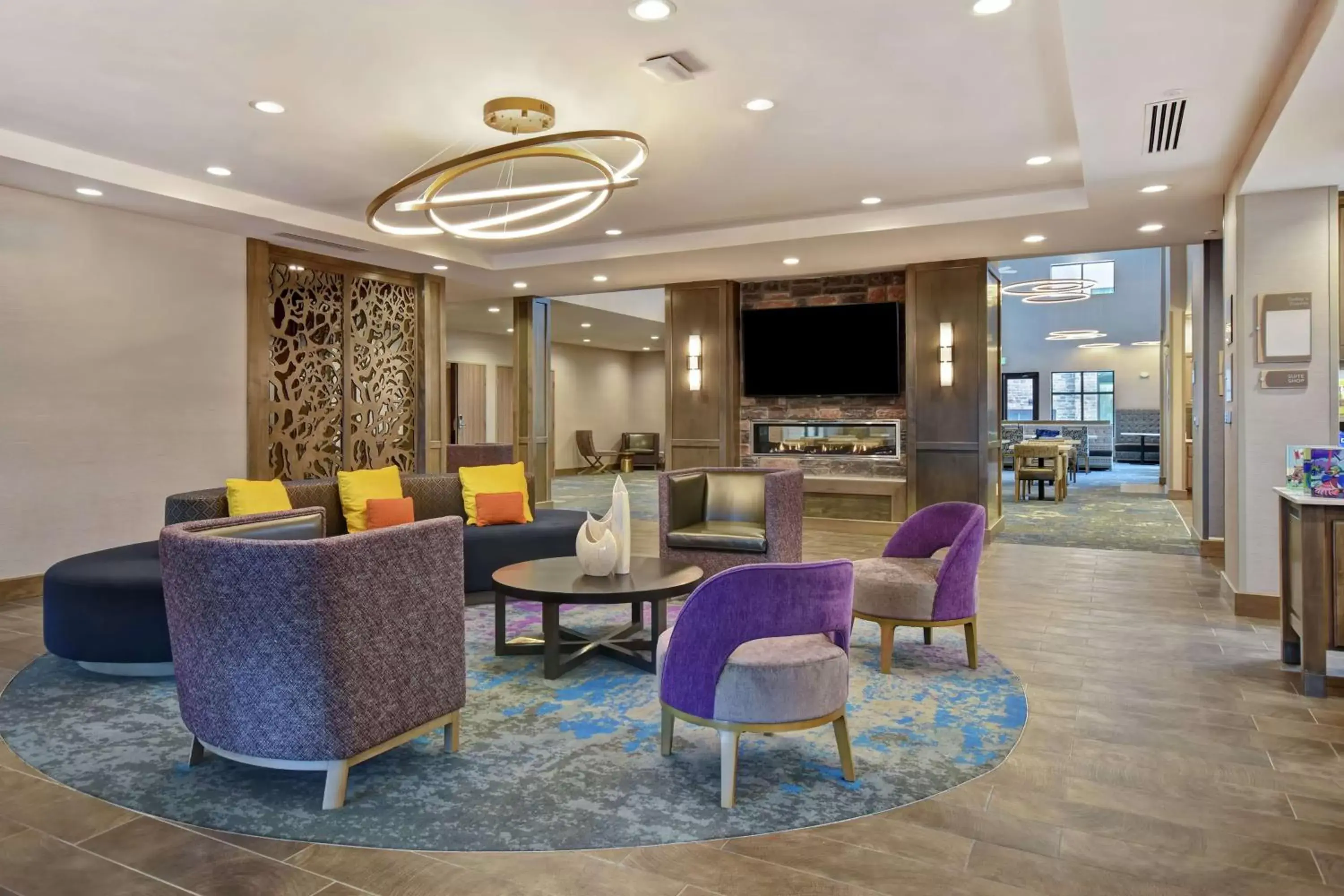 Lobby or reception, Lounge/Bar in Homewood Suites By Hilton Orange New Haven