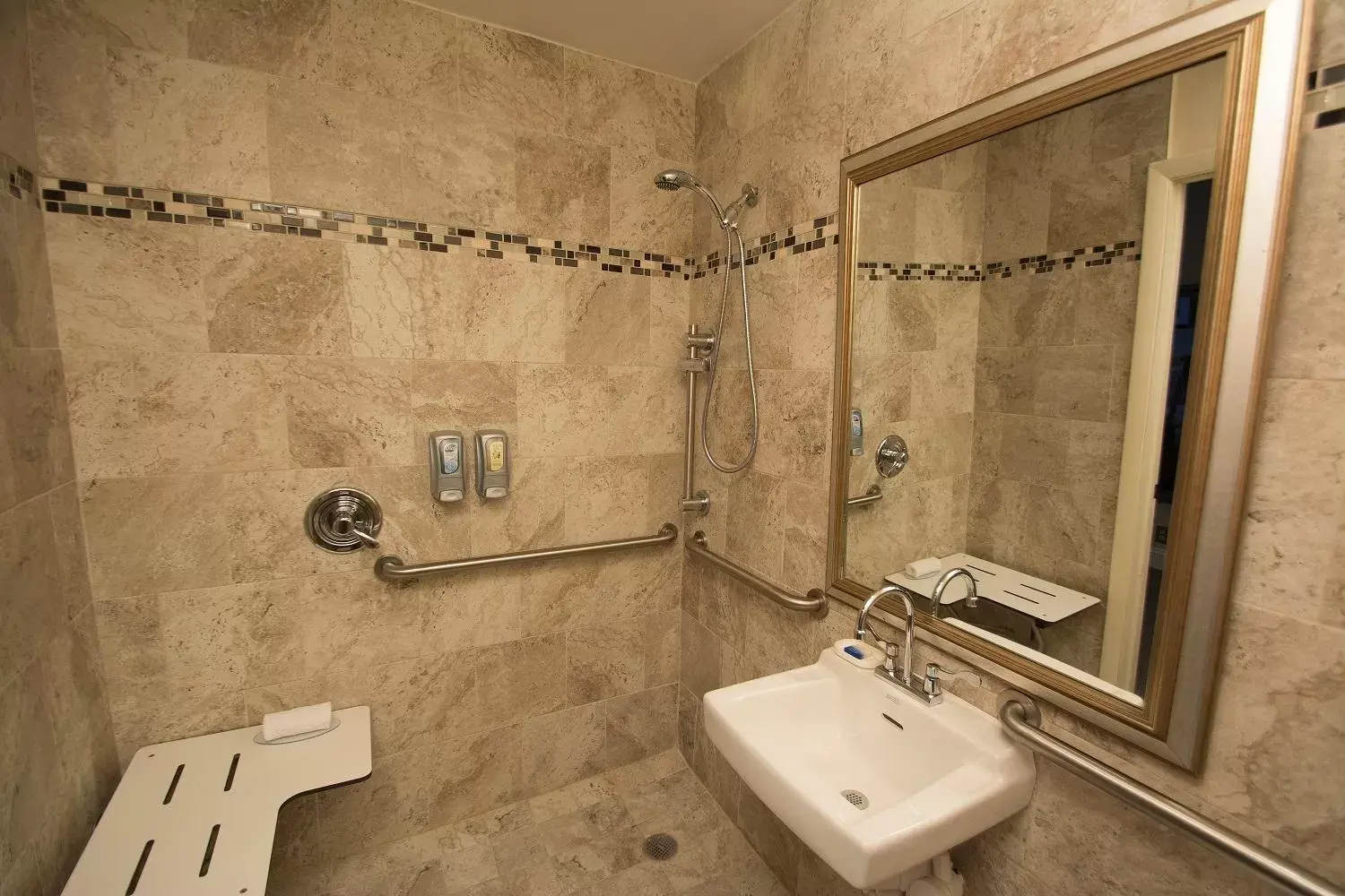 Shower, Bathroom in Adria Hotel and Conference Center