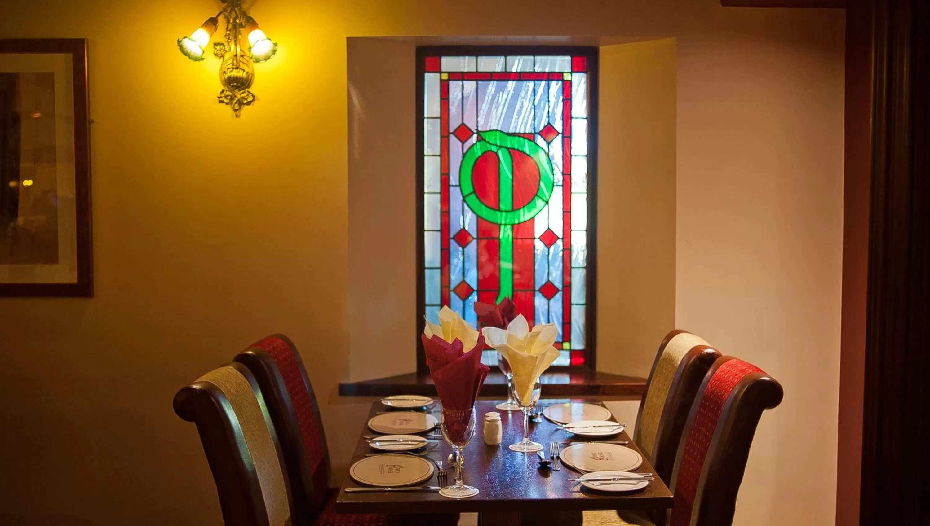 Dining area in Corr's Corner Hotel