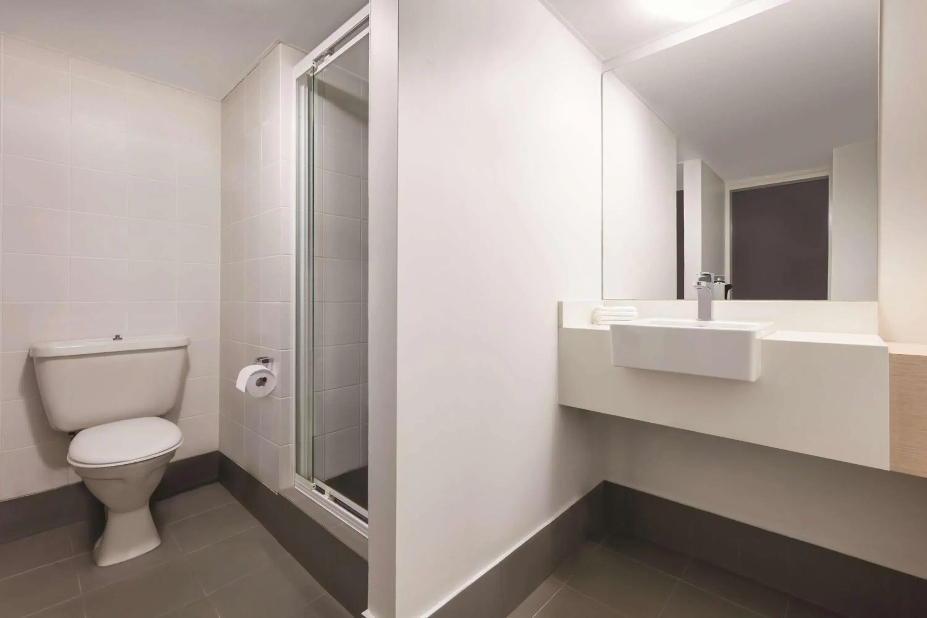 Guest Room King in Rendezvous Hotel Perth Central Guest Room King in Rendezvous Hotel Perth Central