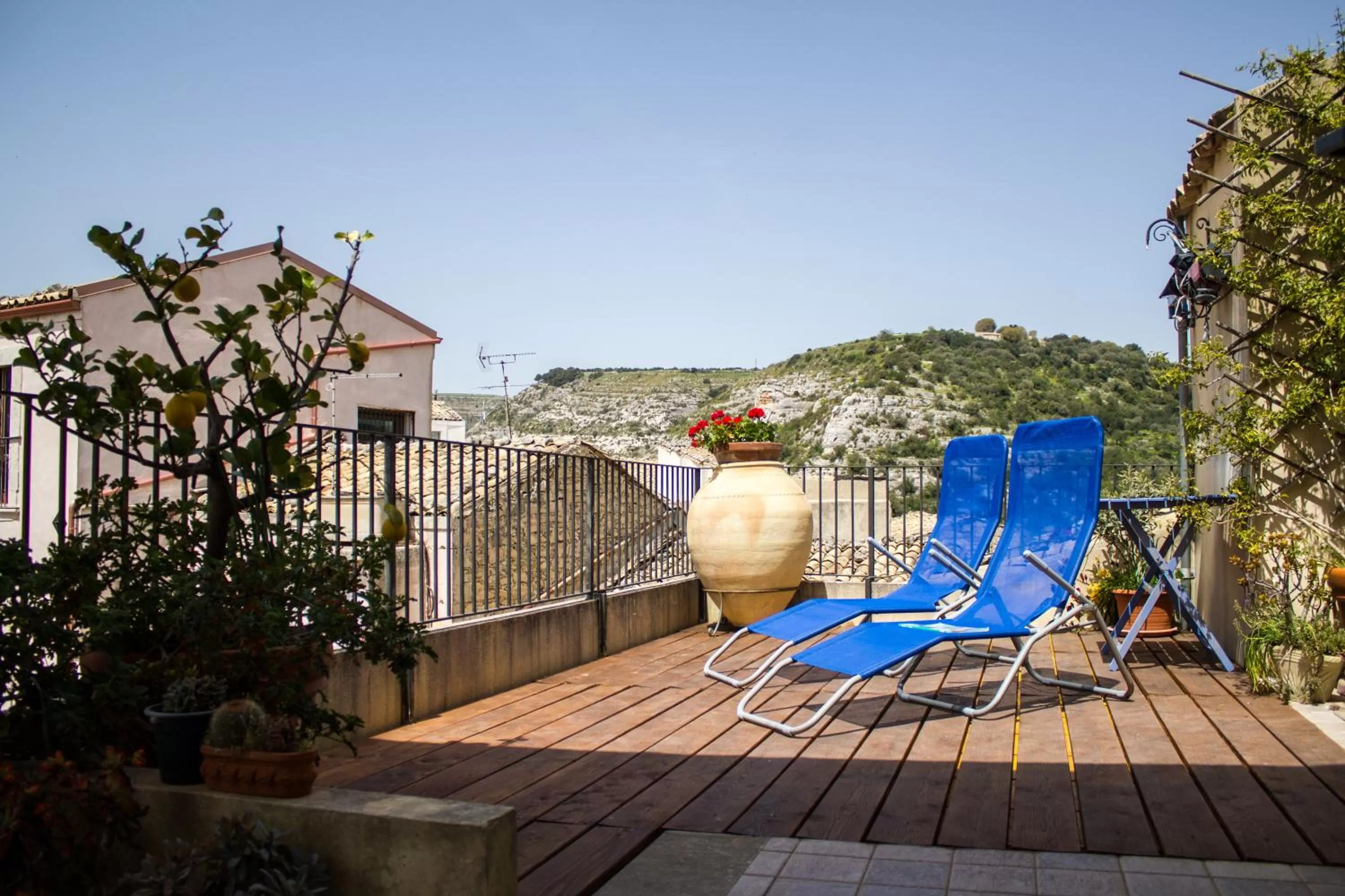 Balcony/Terrace in B&B Giardino Di Pietra