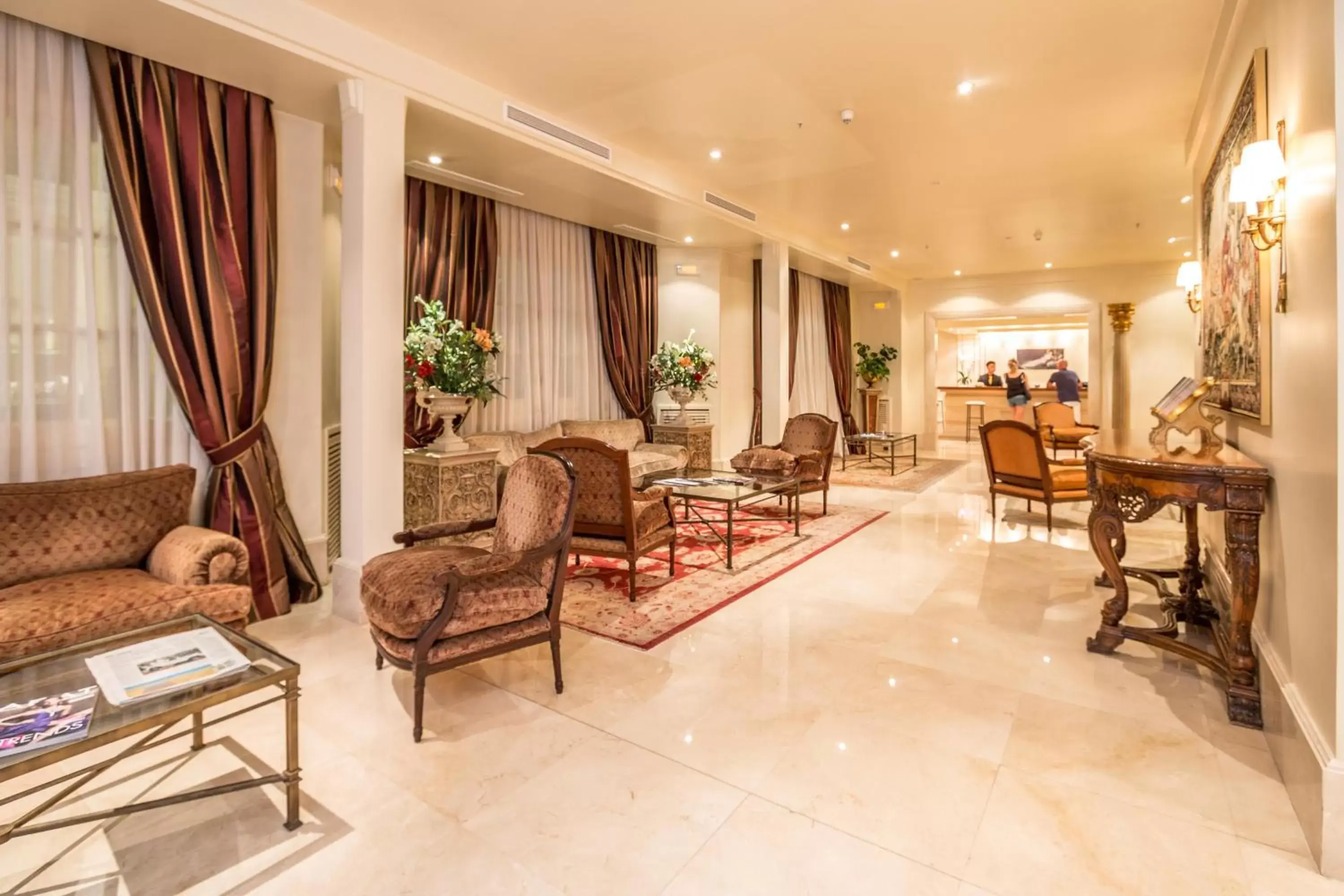 Lounge or bar, Lobby/Reception in Hotel Atlántico