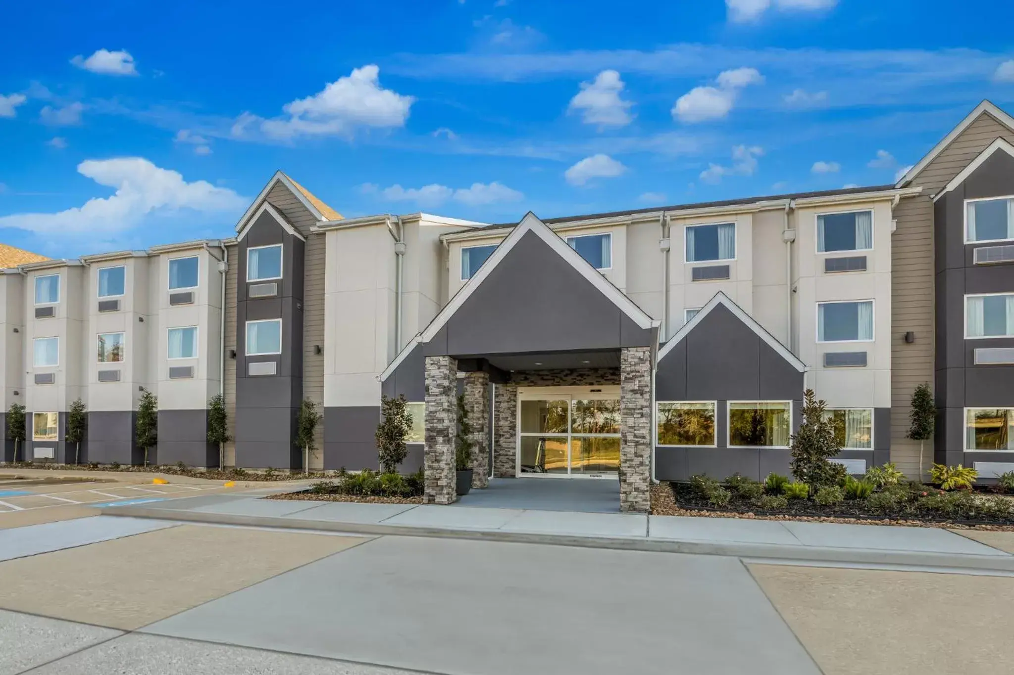 Property Building in Red Roof Inn Sulphur