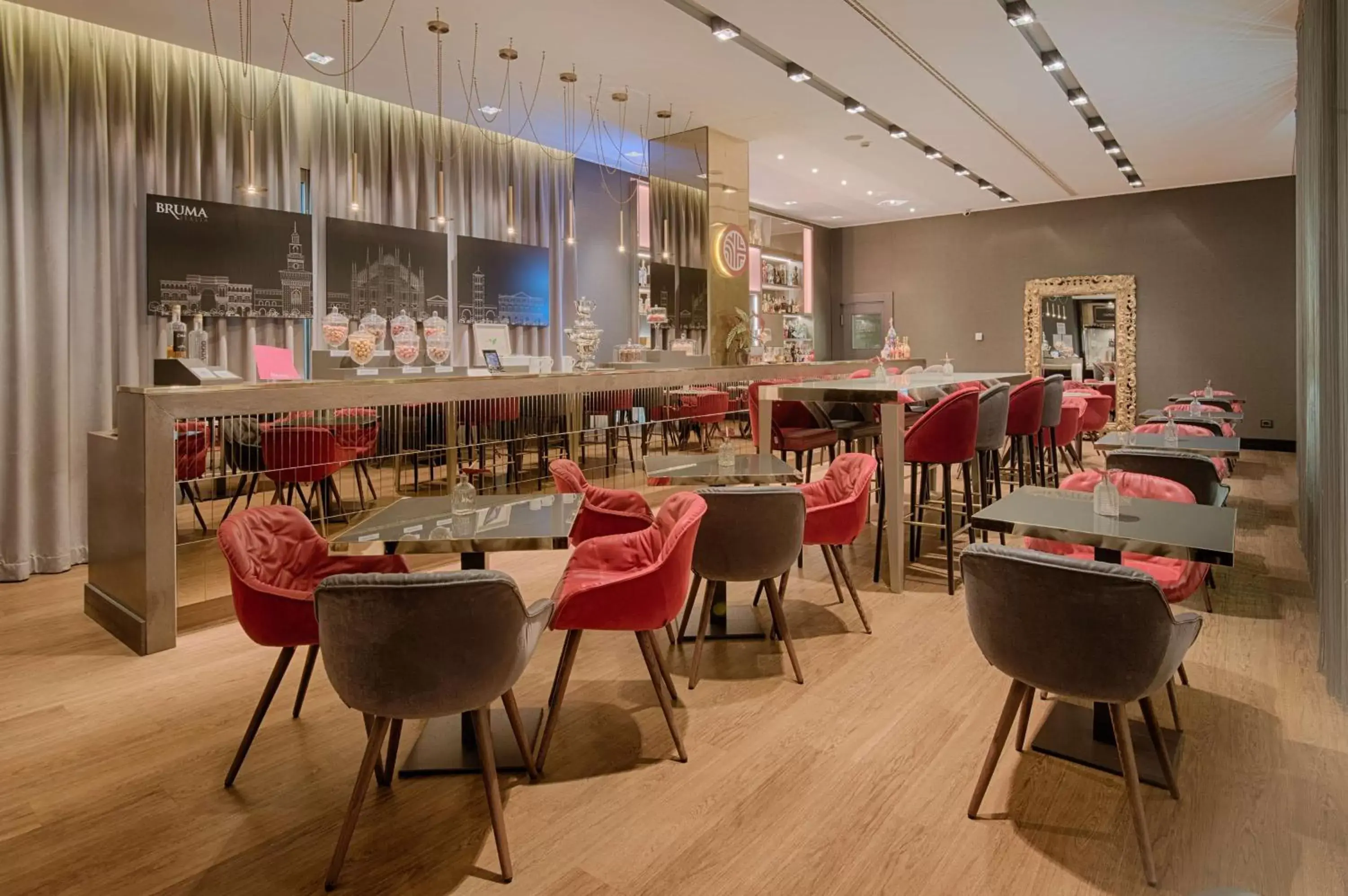 Lounge or bar, Restaurant/Places to Eat in NH Collection Milano President