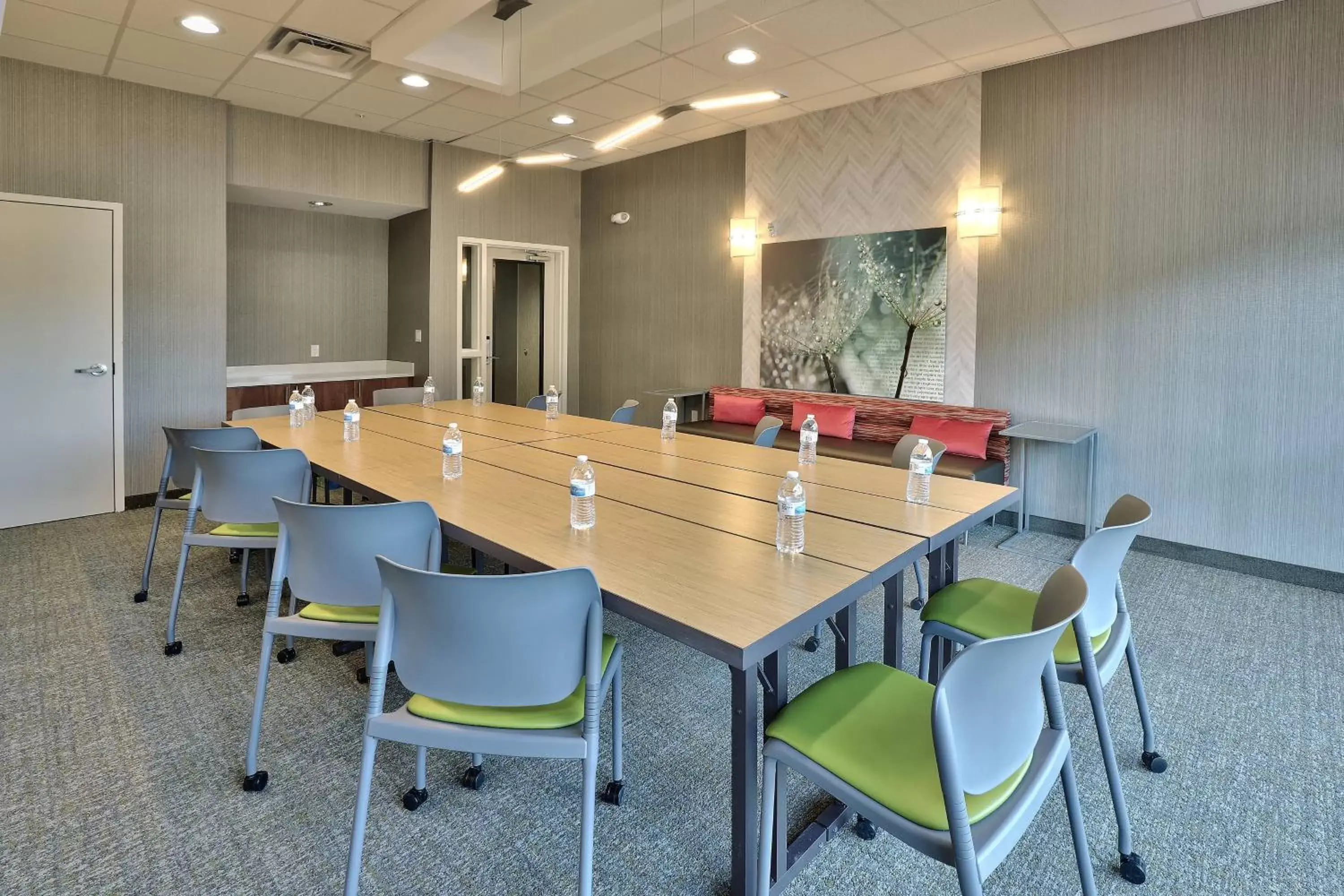 Meeting/conference room in SpringHill Suites Durango