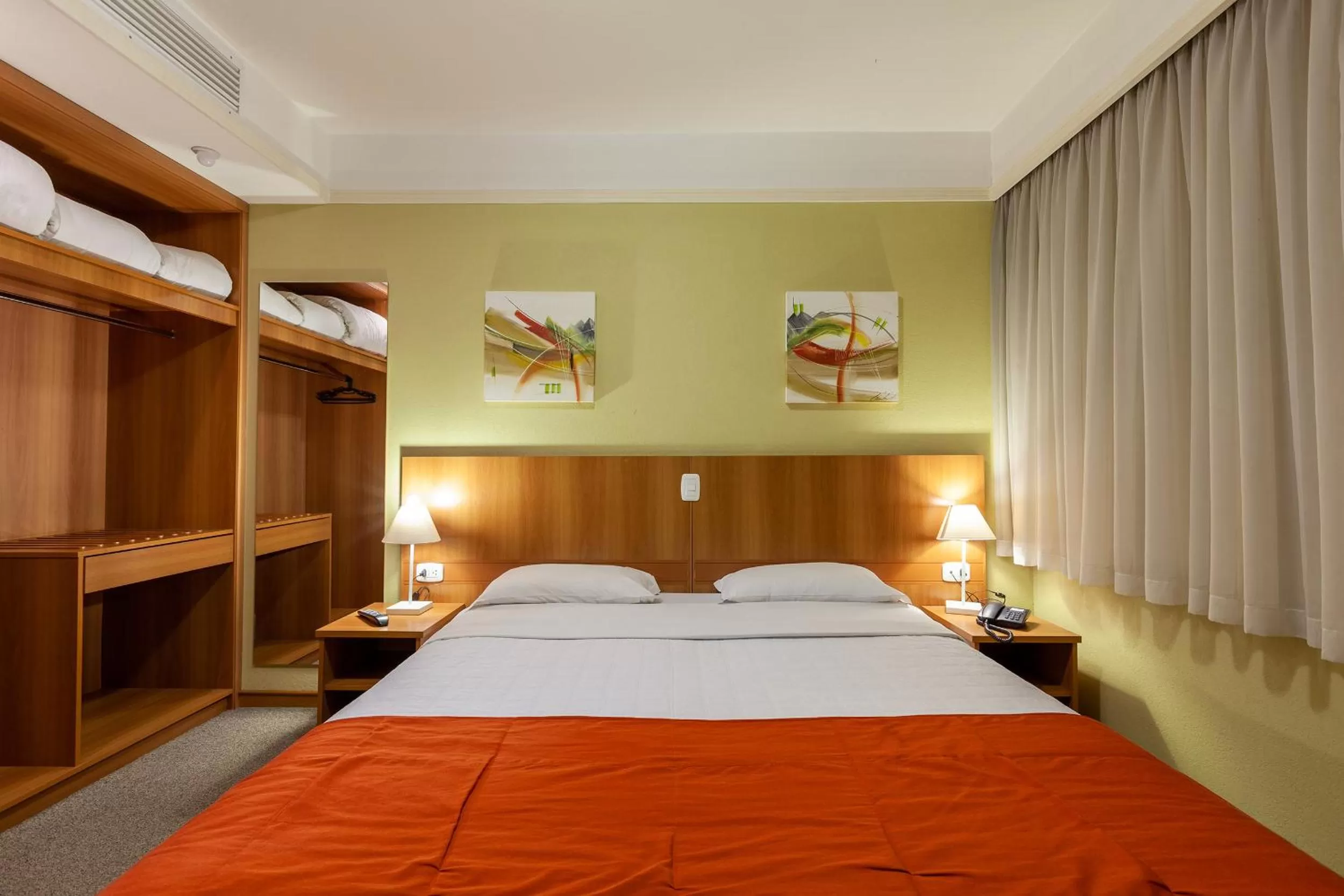 Bed in Tri Hotel Executive Caxias