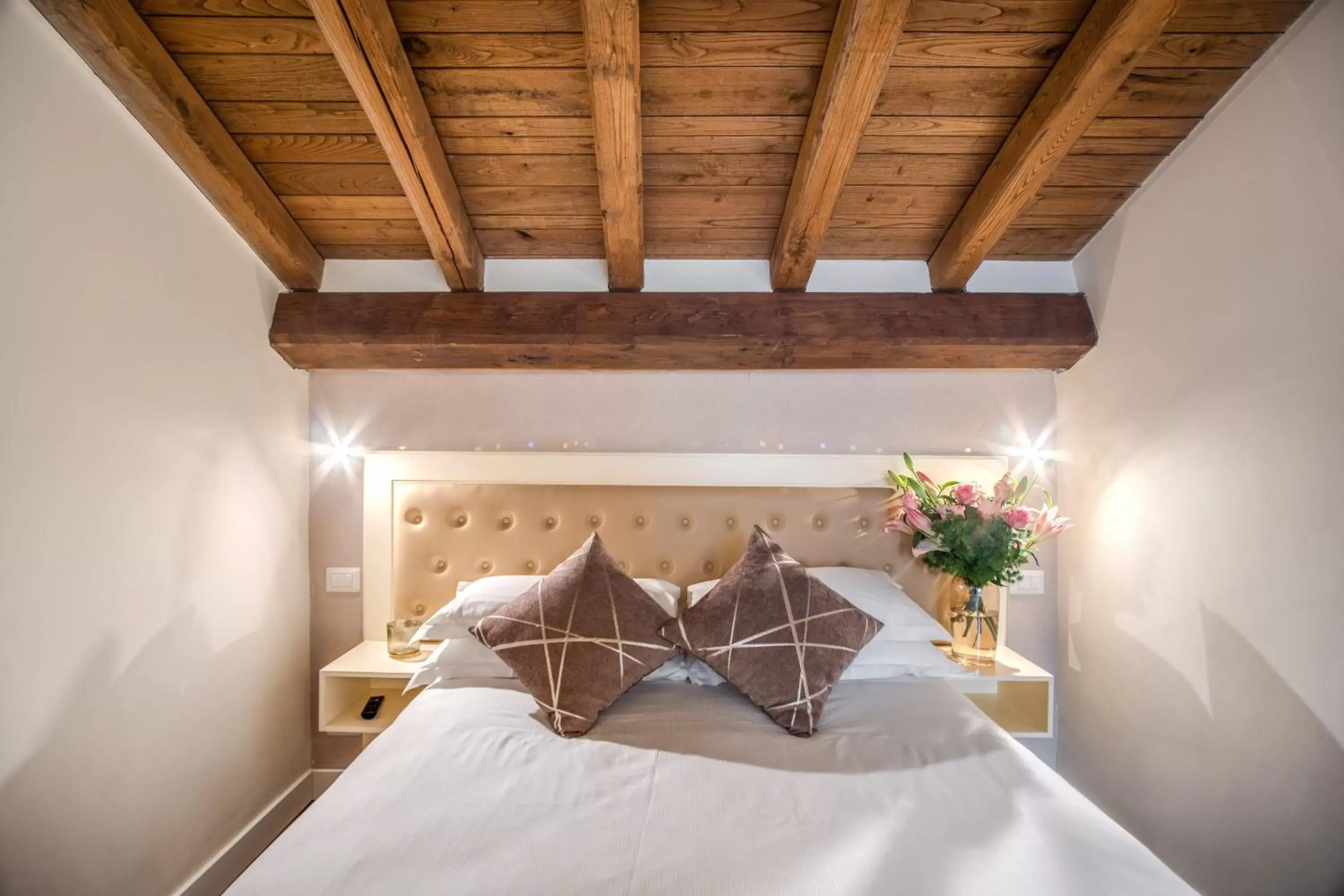 Bed in Hotel San Silvestro