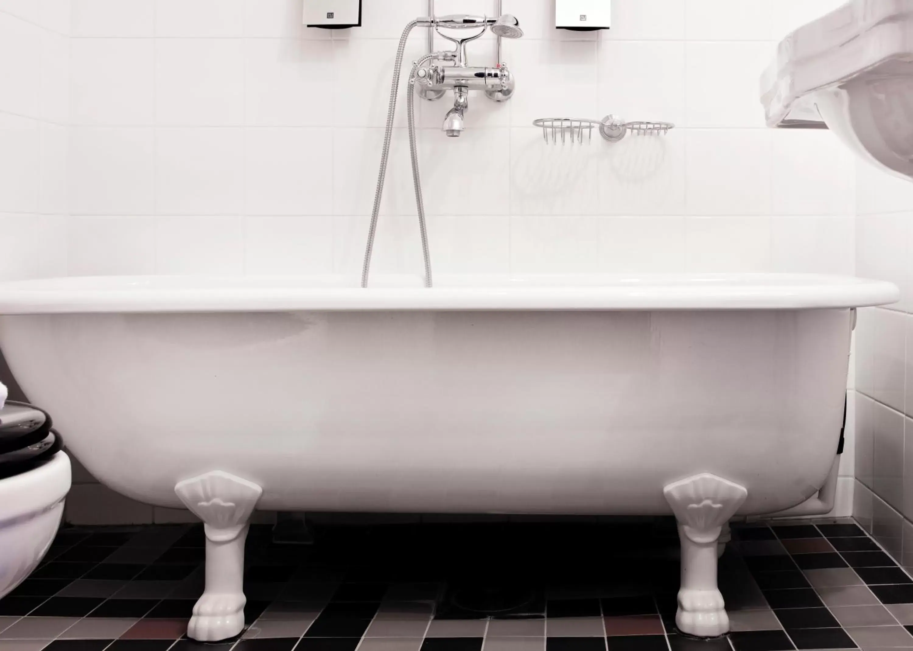 Hot Tub, Bathroom in Radisson Blu Grand Hotel Tammer