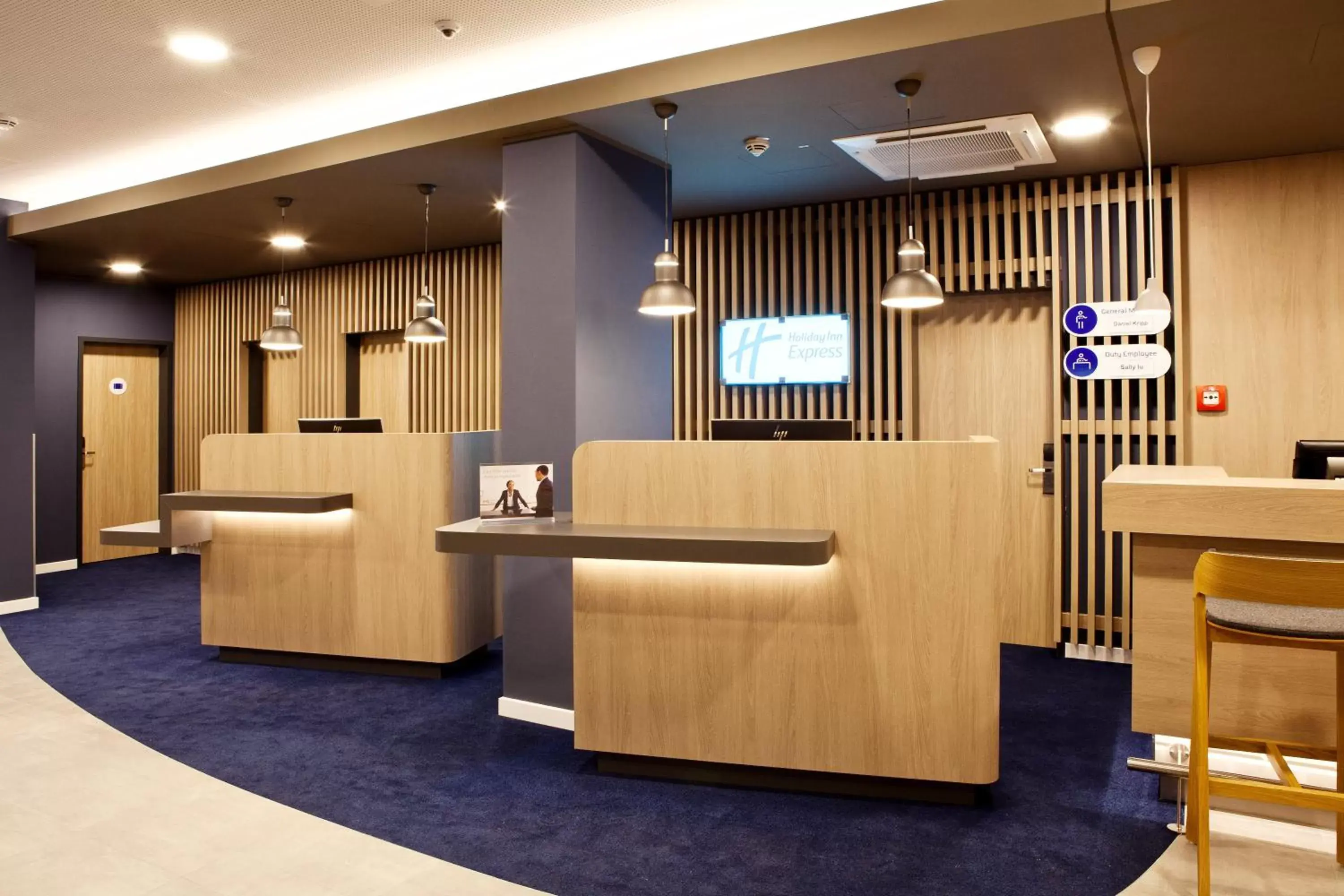 Property building, Lobby/Reception in Holiday Inn Express Oberhausen, an IHG Hotel