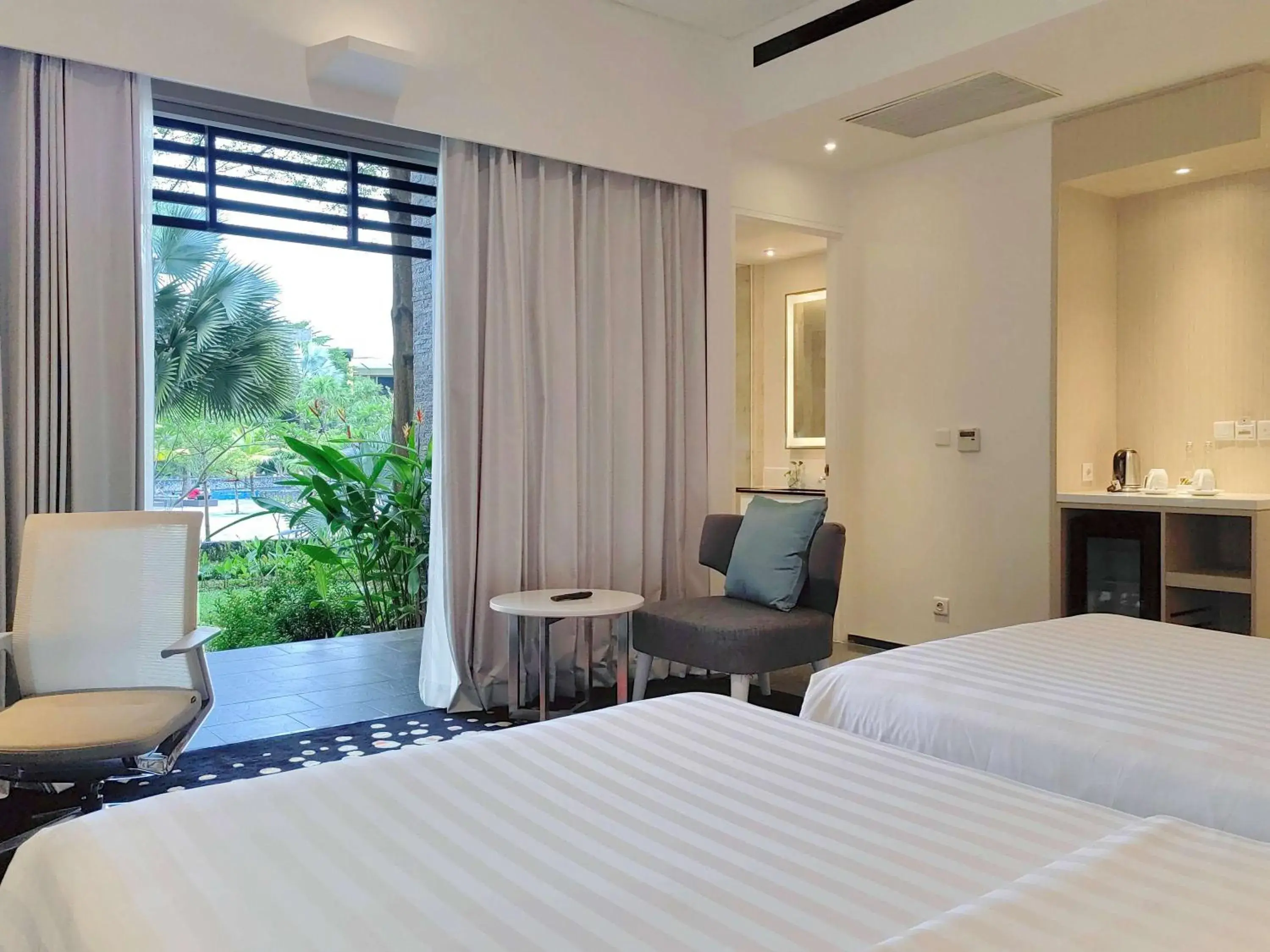 Bedroom, Bed in Novotel Palembang Hotel