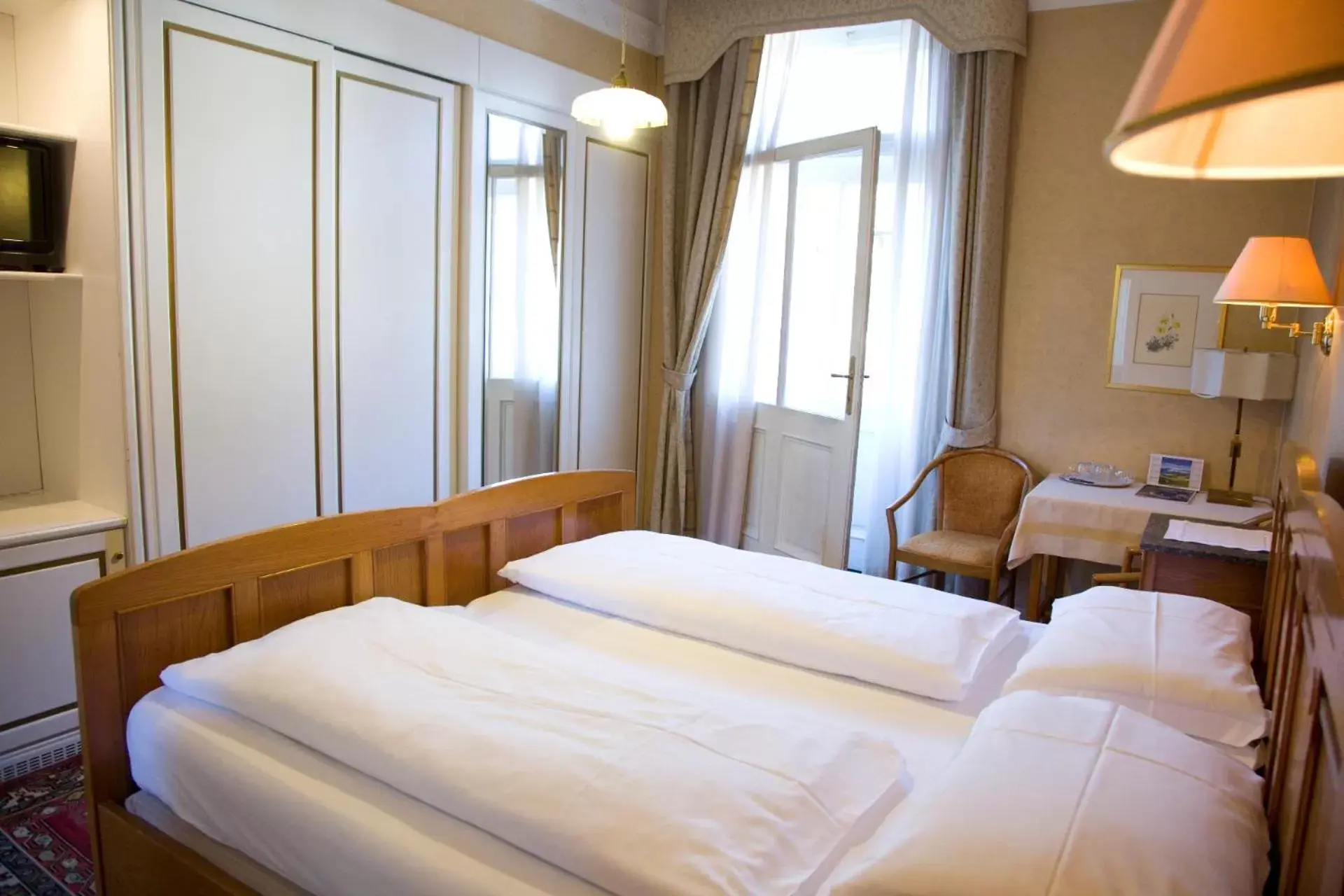Bedroom, Bed in Hotel Villa Westend
