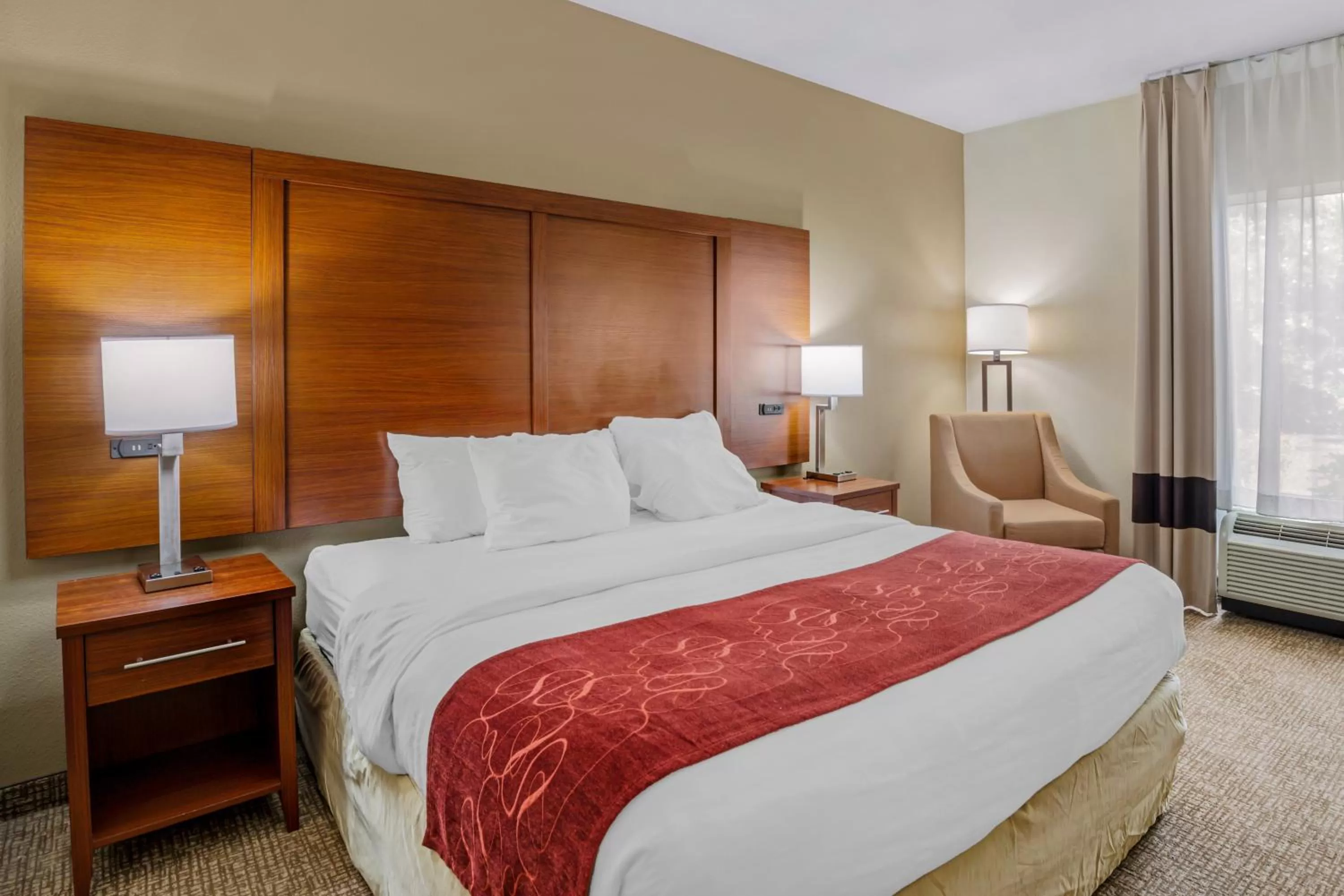 Bed in Comfort Suites At Virginia Center Commons