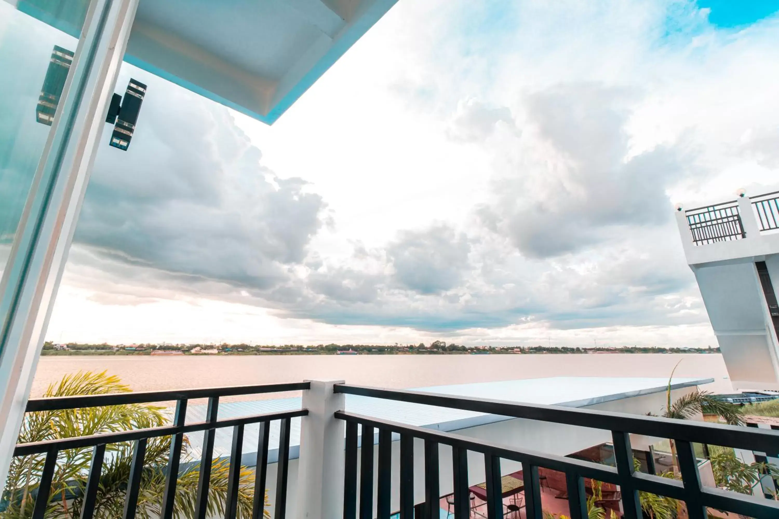 Deluxe Double Room with Side Sea View in Koh Dach View Boutique Hotel Deluxe Double Room with Side Sea View in Koh Dach View Boutique Hotel