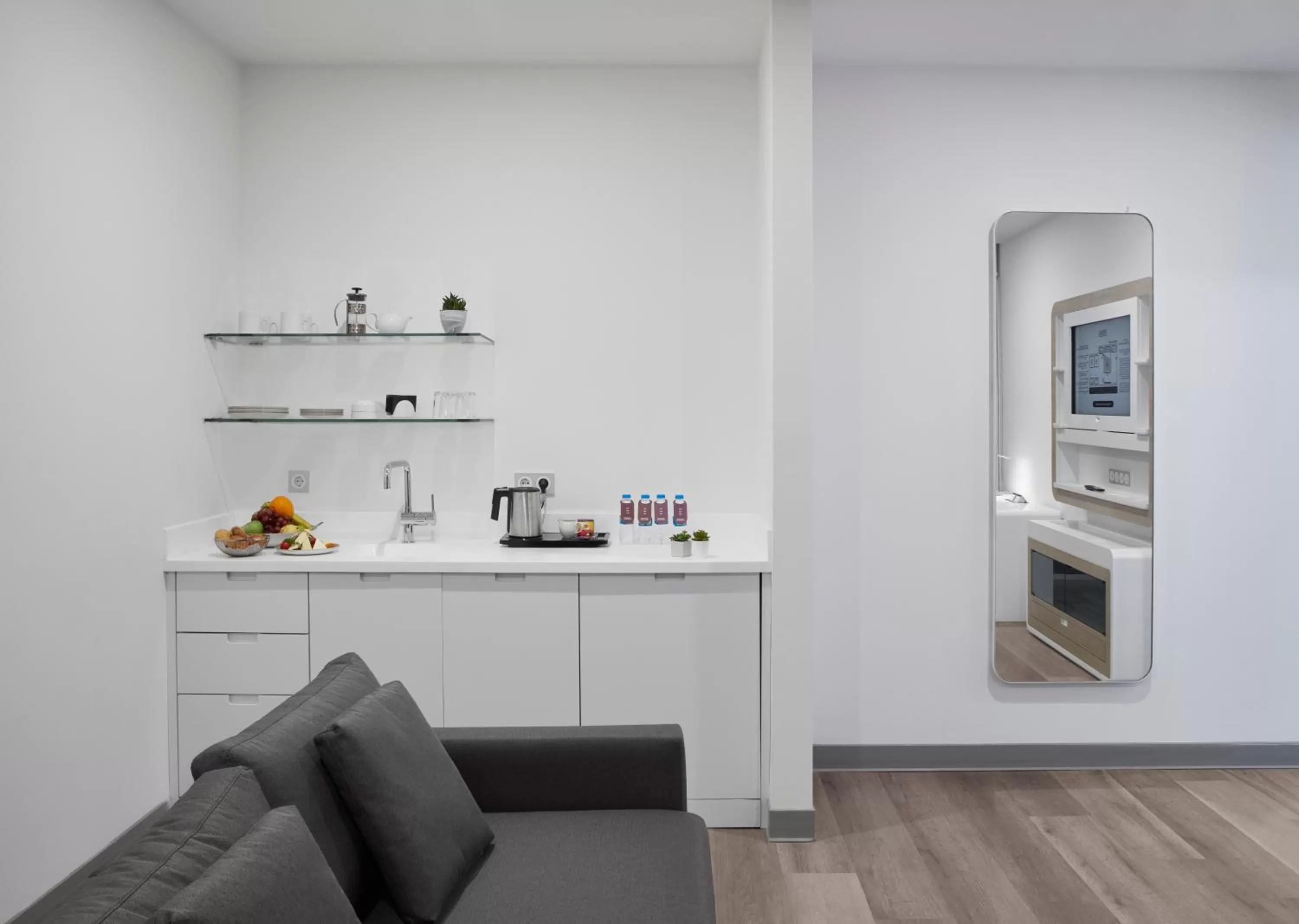 Kitchen or kitchenette in YOTEL Istanbul Airport, City Entrance