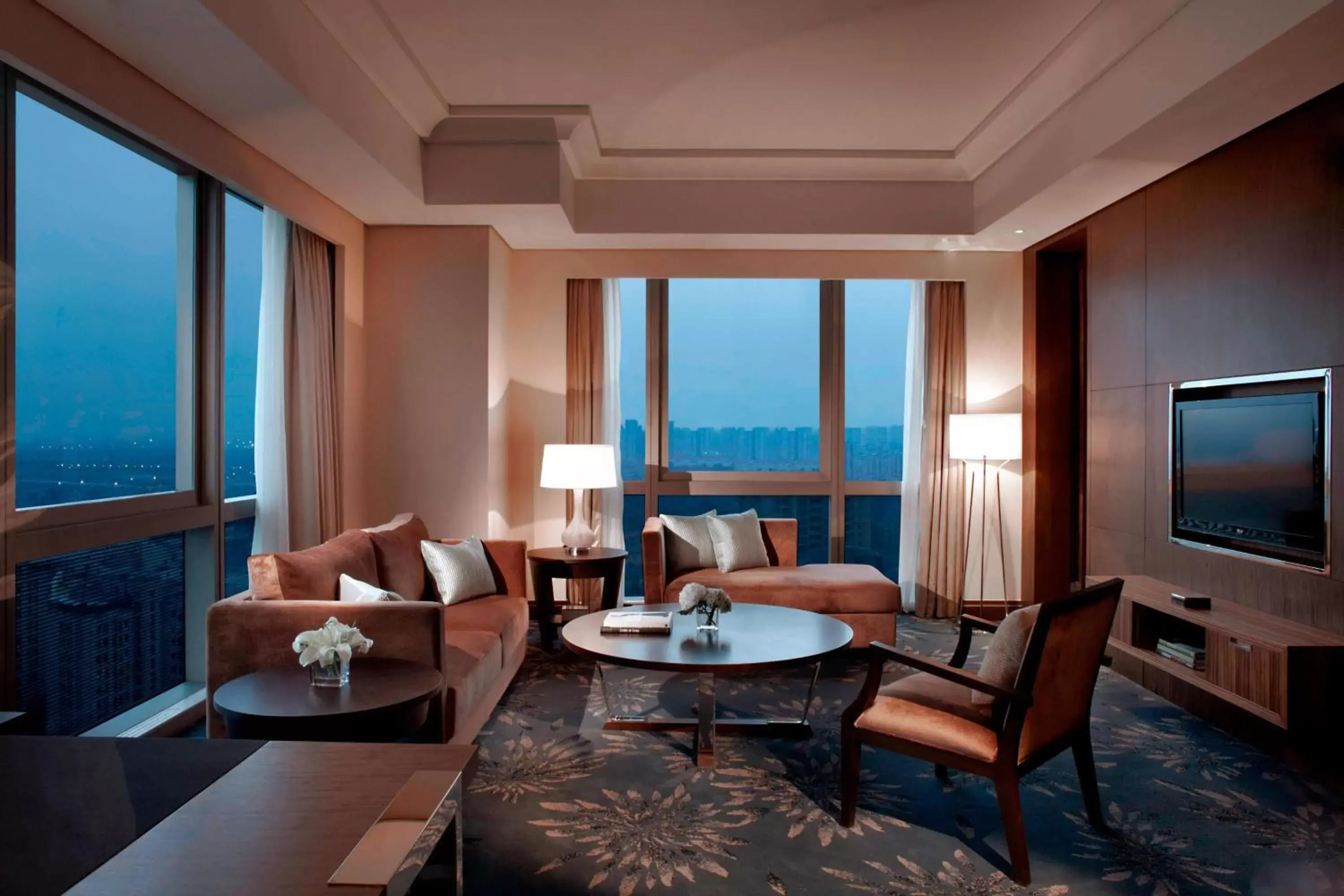 Living room, Seating Area in Shanghai Marriott Hotel Pudong East