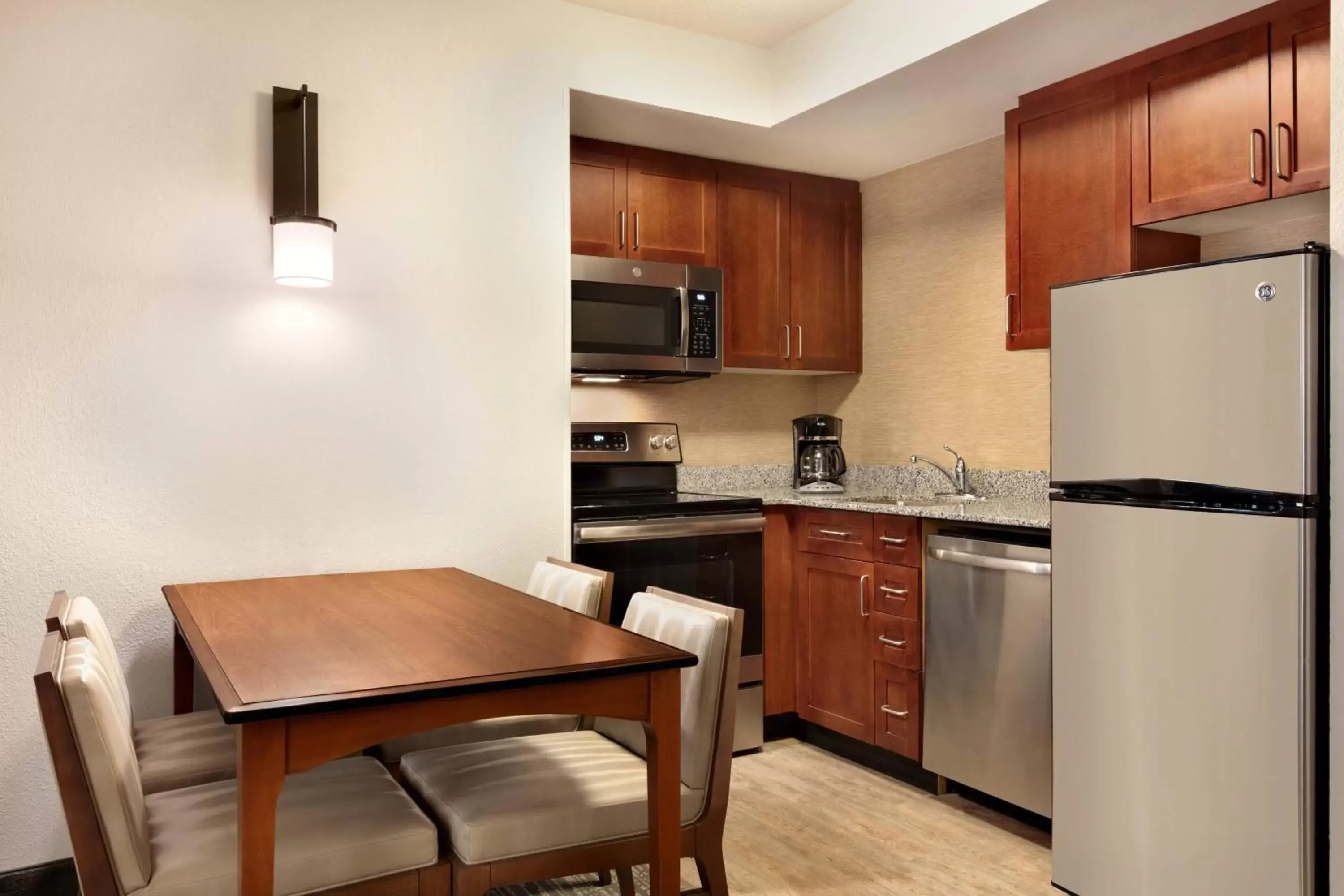 Kitchen or kitchenette, Kitchen/Kitchenette in Residence Inn by Marriott Baltimore Downtown/ Inner Harbor