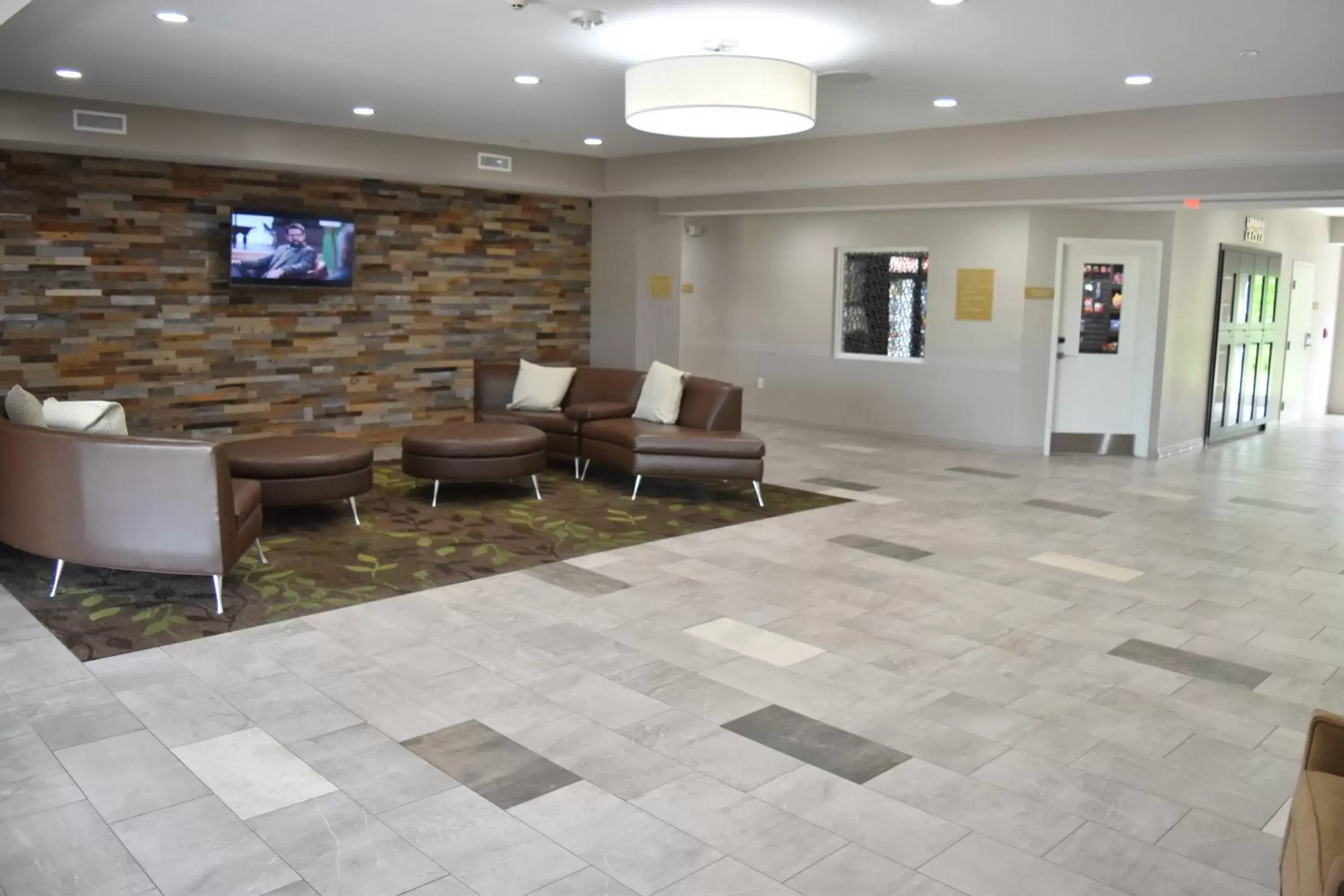 Property building in Candlewood Suites Independence by IHG Property building in Candlewood Suites Independence by IHG