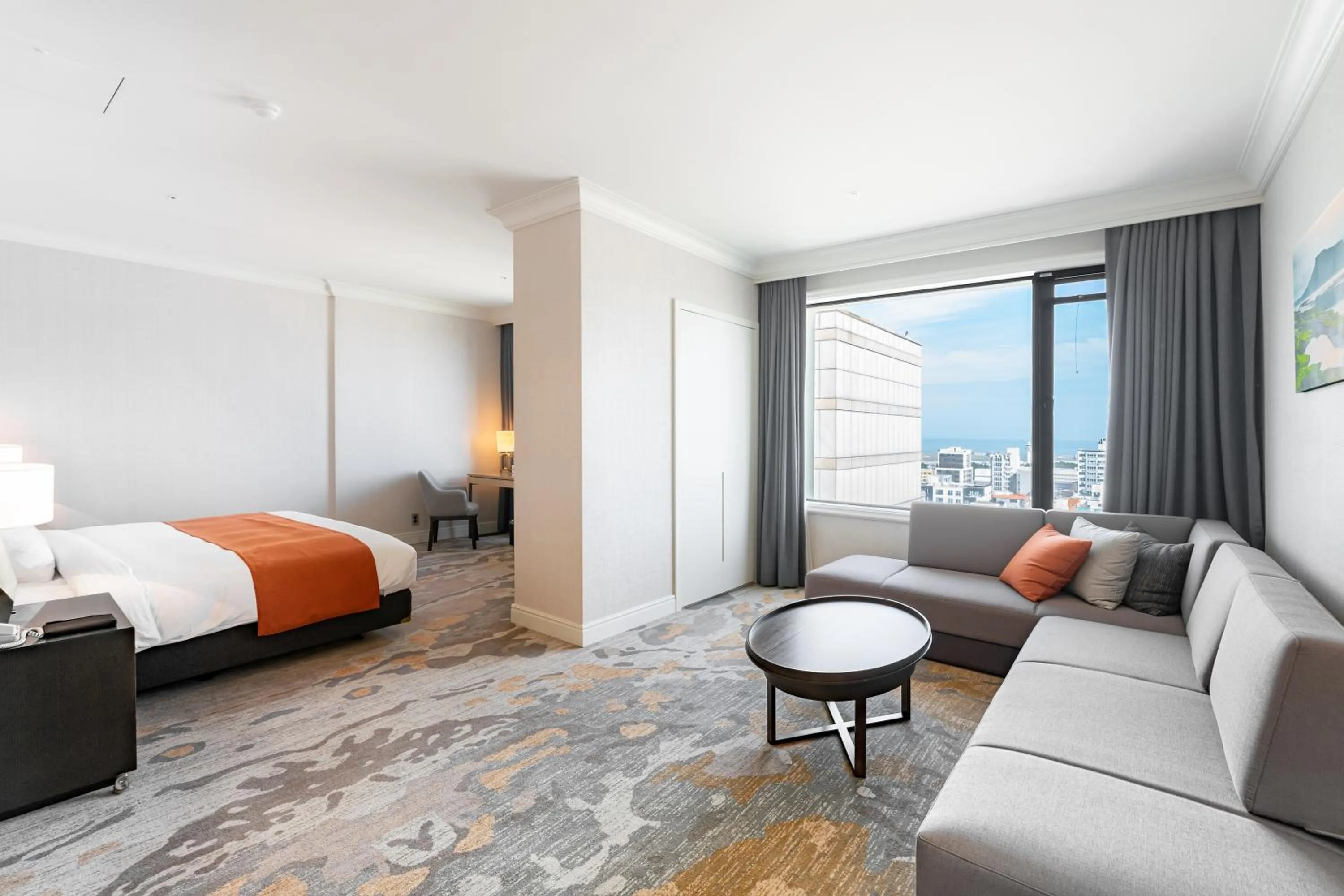 View (from property/room), Bed in Jeju Sun Hotel & Casino