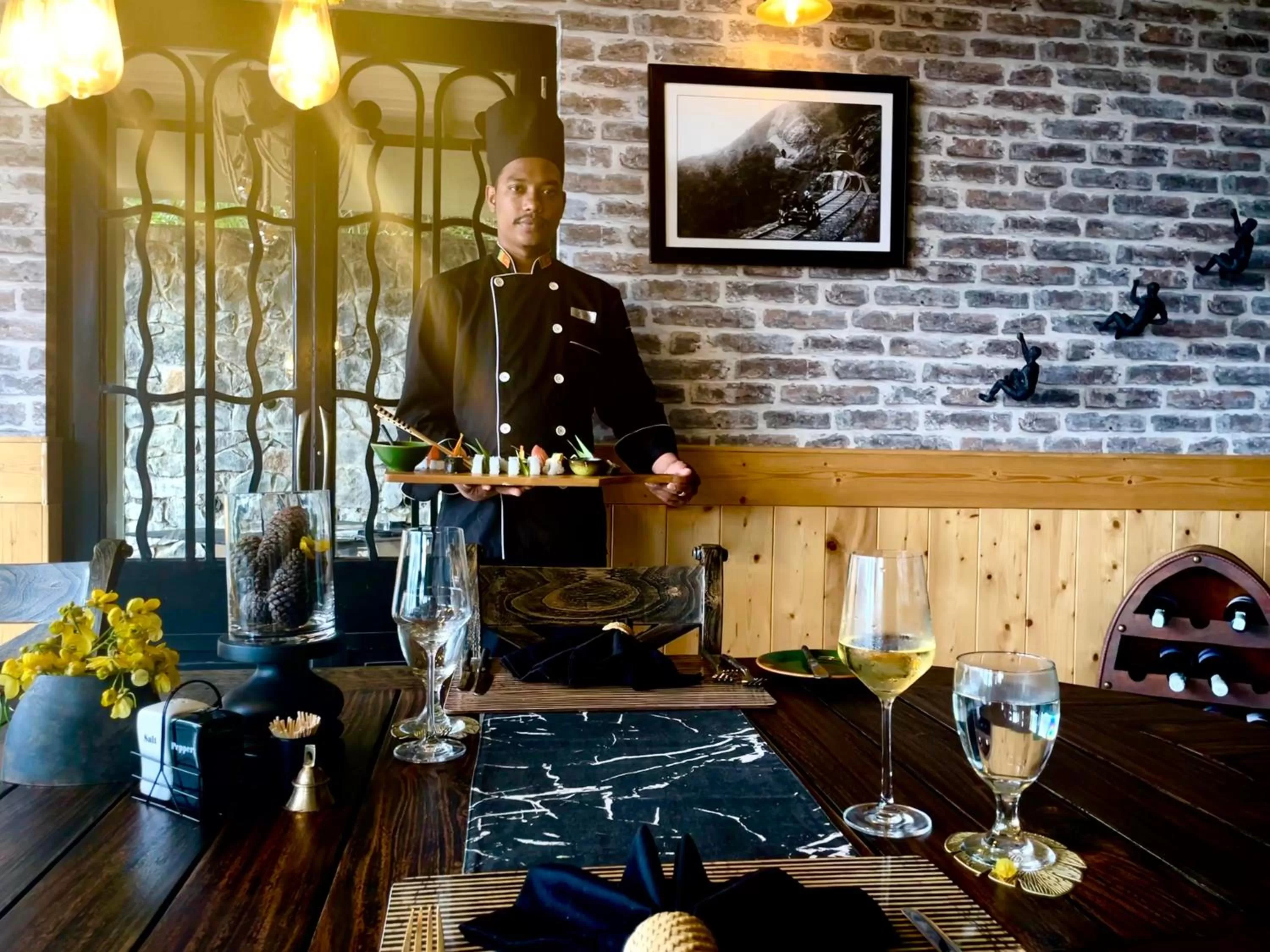 Restaurant/Places to Eat in The Capoe House