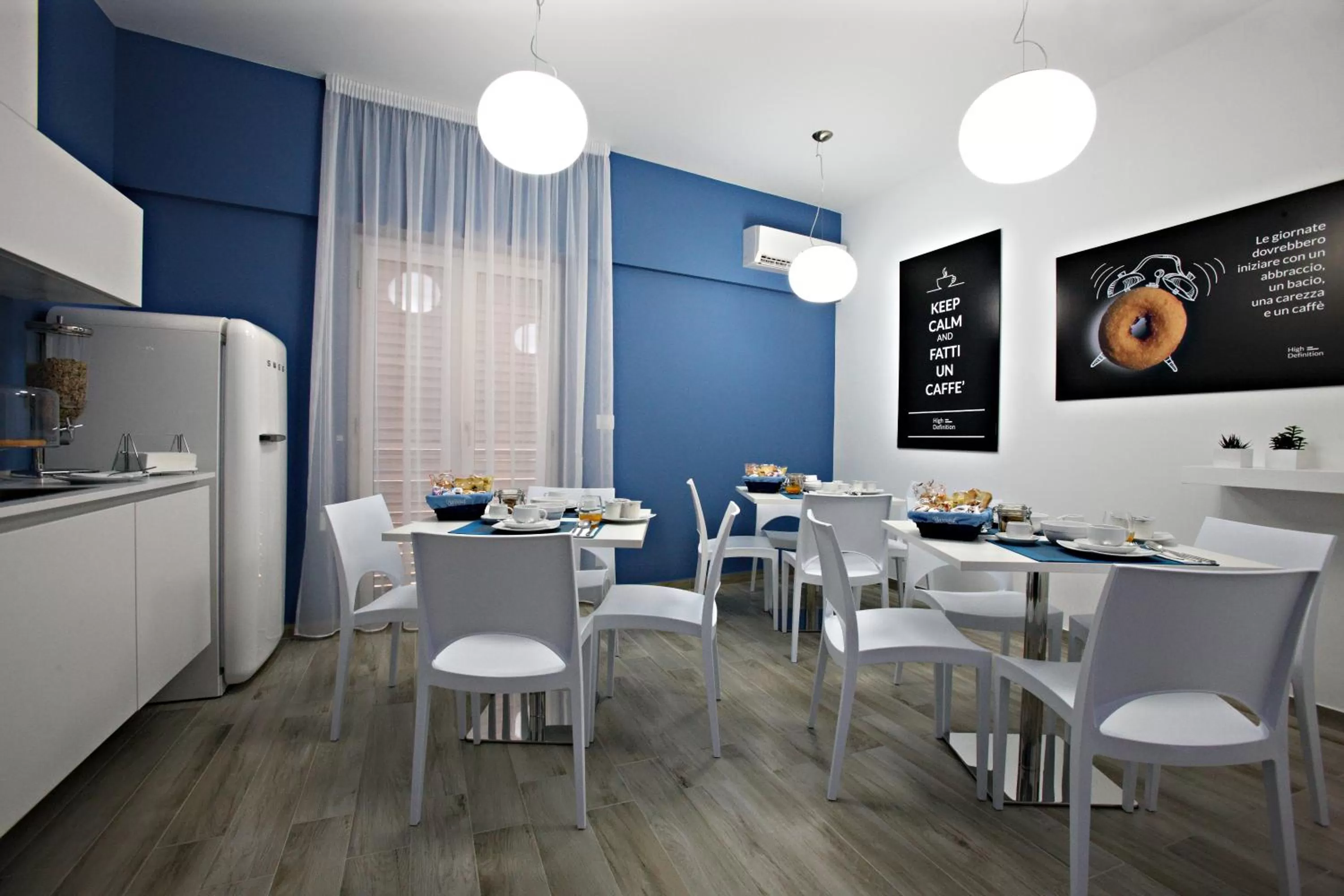 Restaurant/places to eat in B&B High Definition