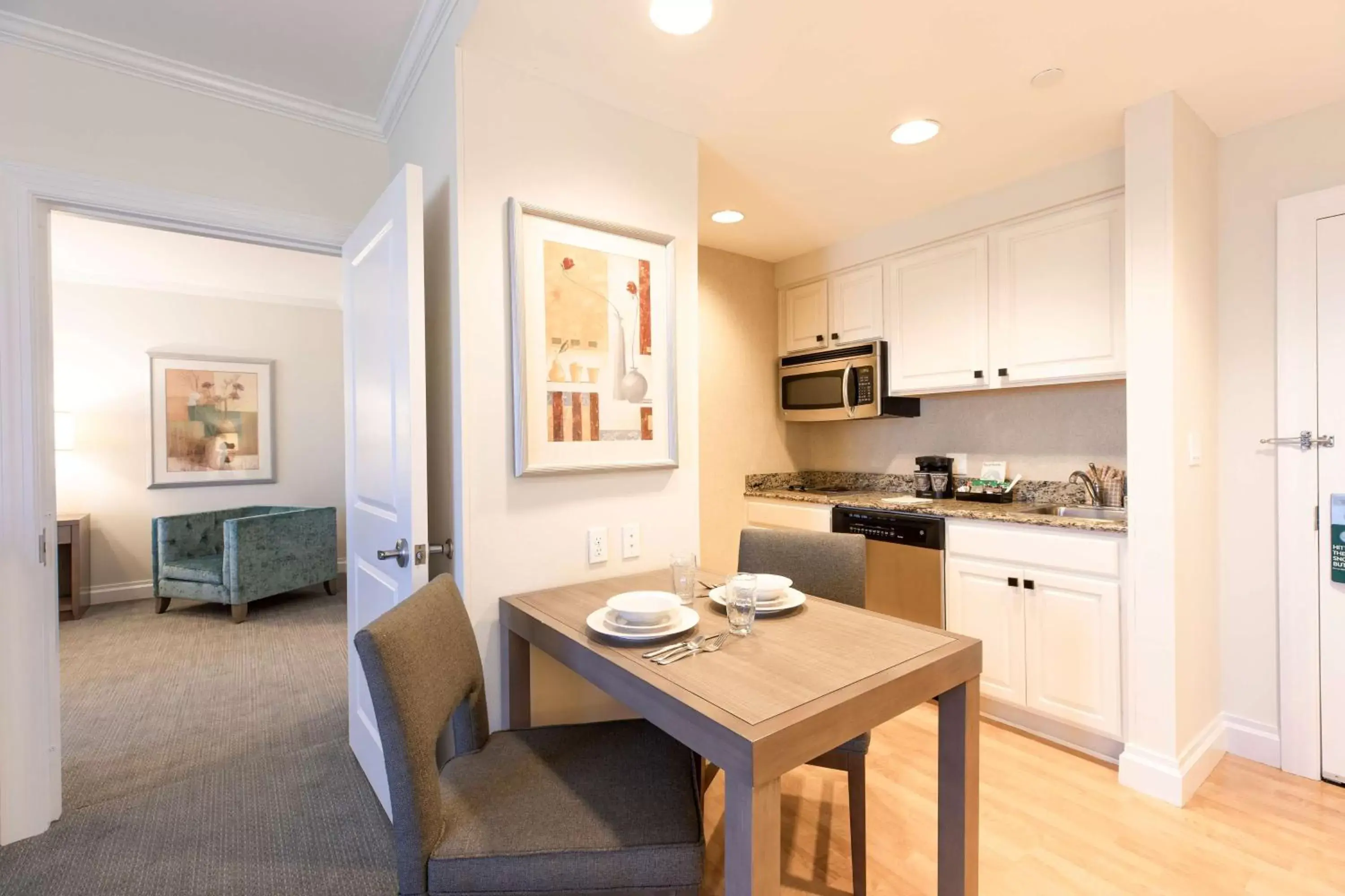 Kitchen or kitchenette, Kitchen/Kitchenette in Homewood Suites by Hilton Palm Beach Gardens
