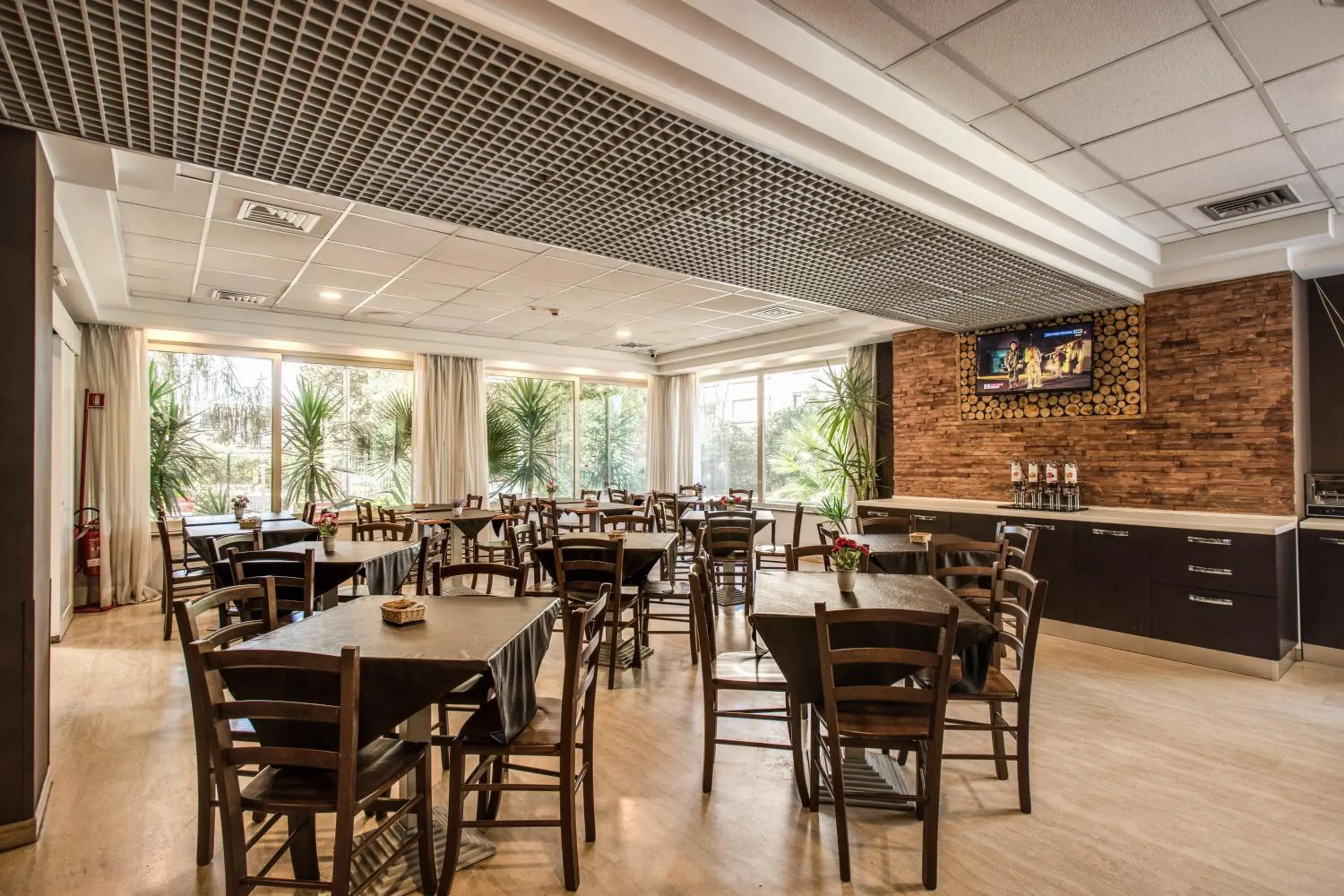 Lounge or bar, Restaurant/Places to Eat in Scheppers Hotel