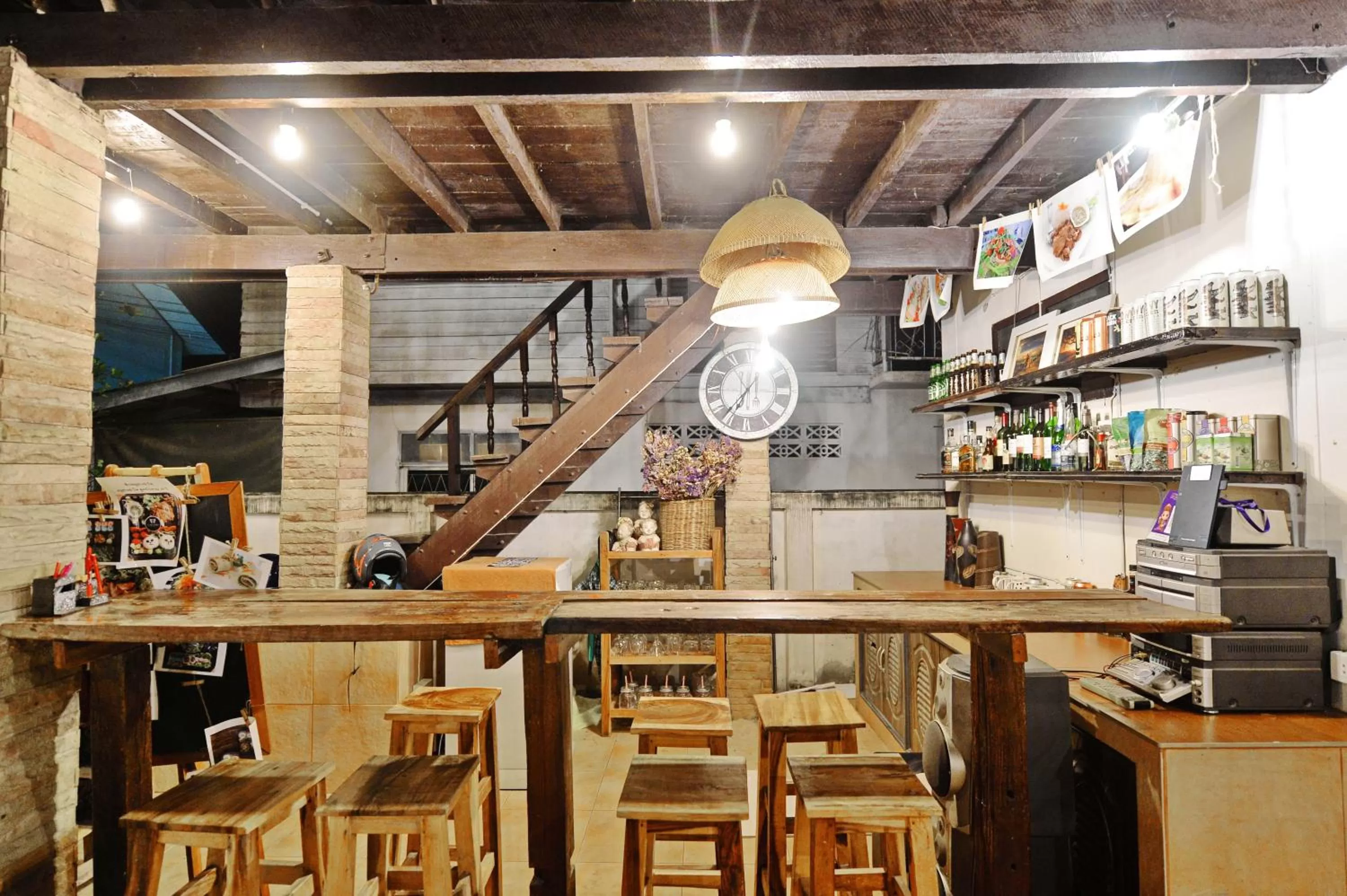 Staff in Huan Kawin Est.58 Lanna Home & Collection