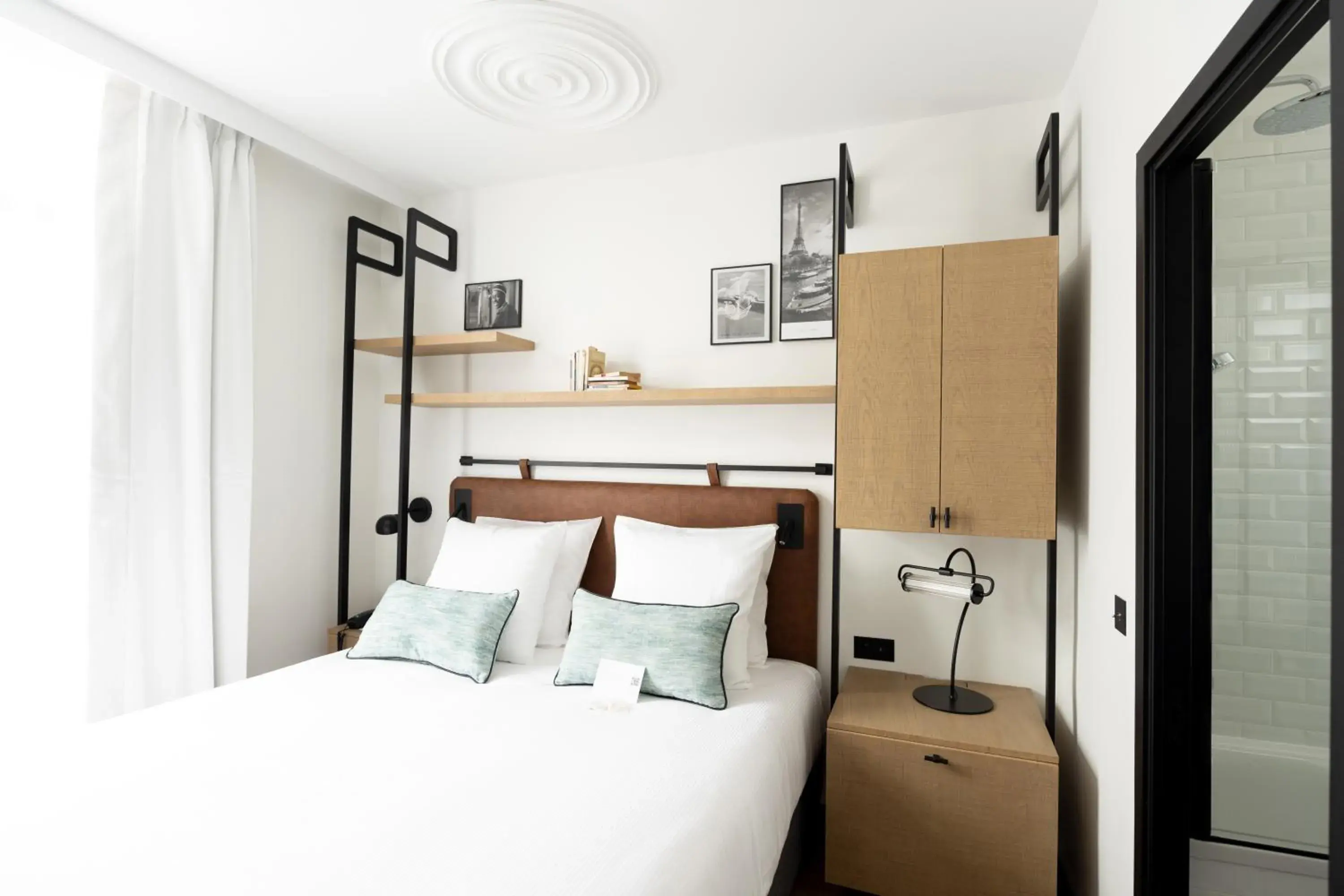 Bed in Esteem Tour Eiffel Bed in Esteem Tour Eiffel
