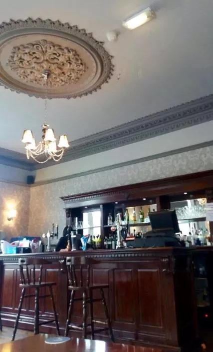 Restaurant/Places to Eat in Coquetvale Hotel