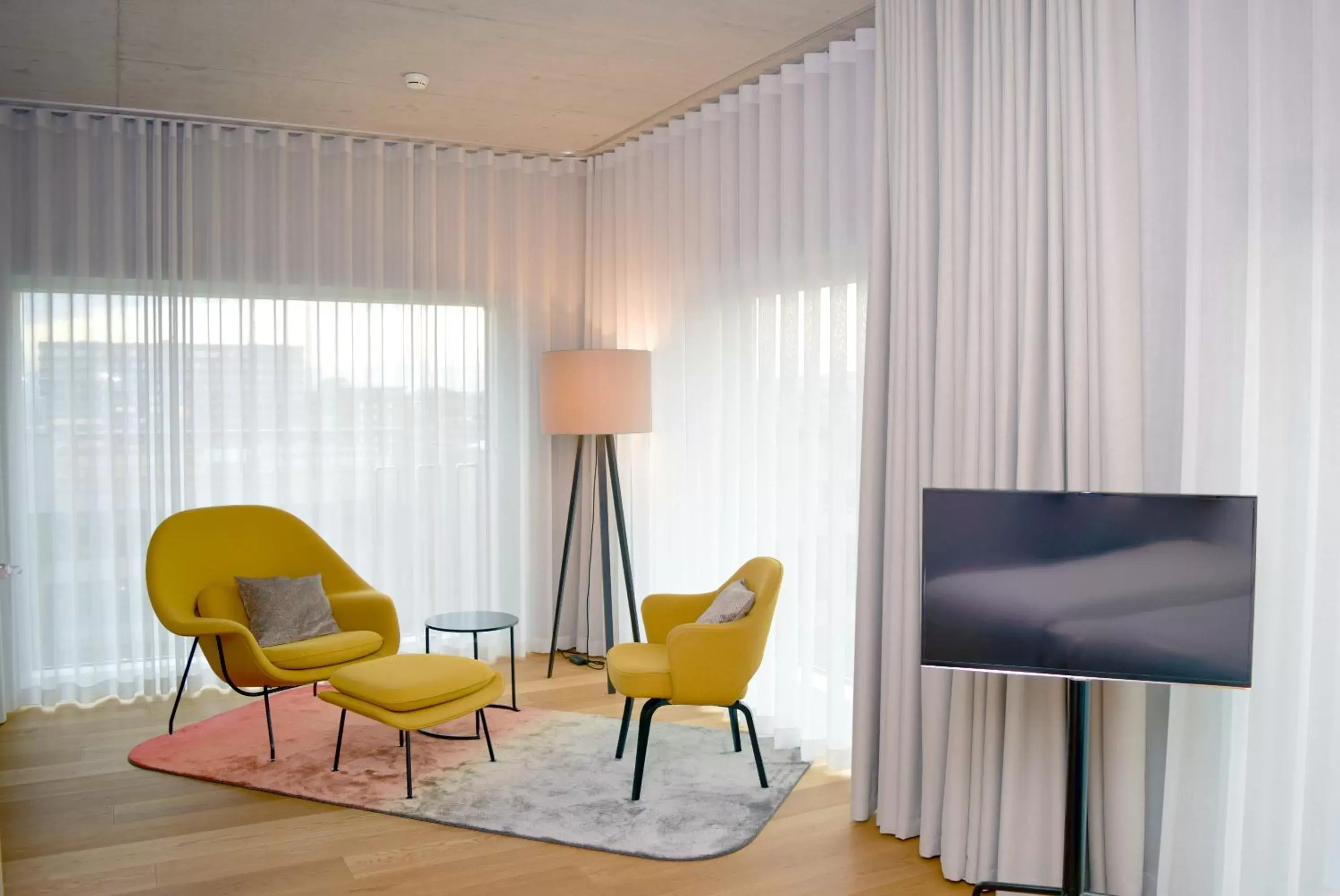 TV and multimedia, Seating Area in Placid Hotel Design & Lifestyle Zurich
