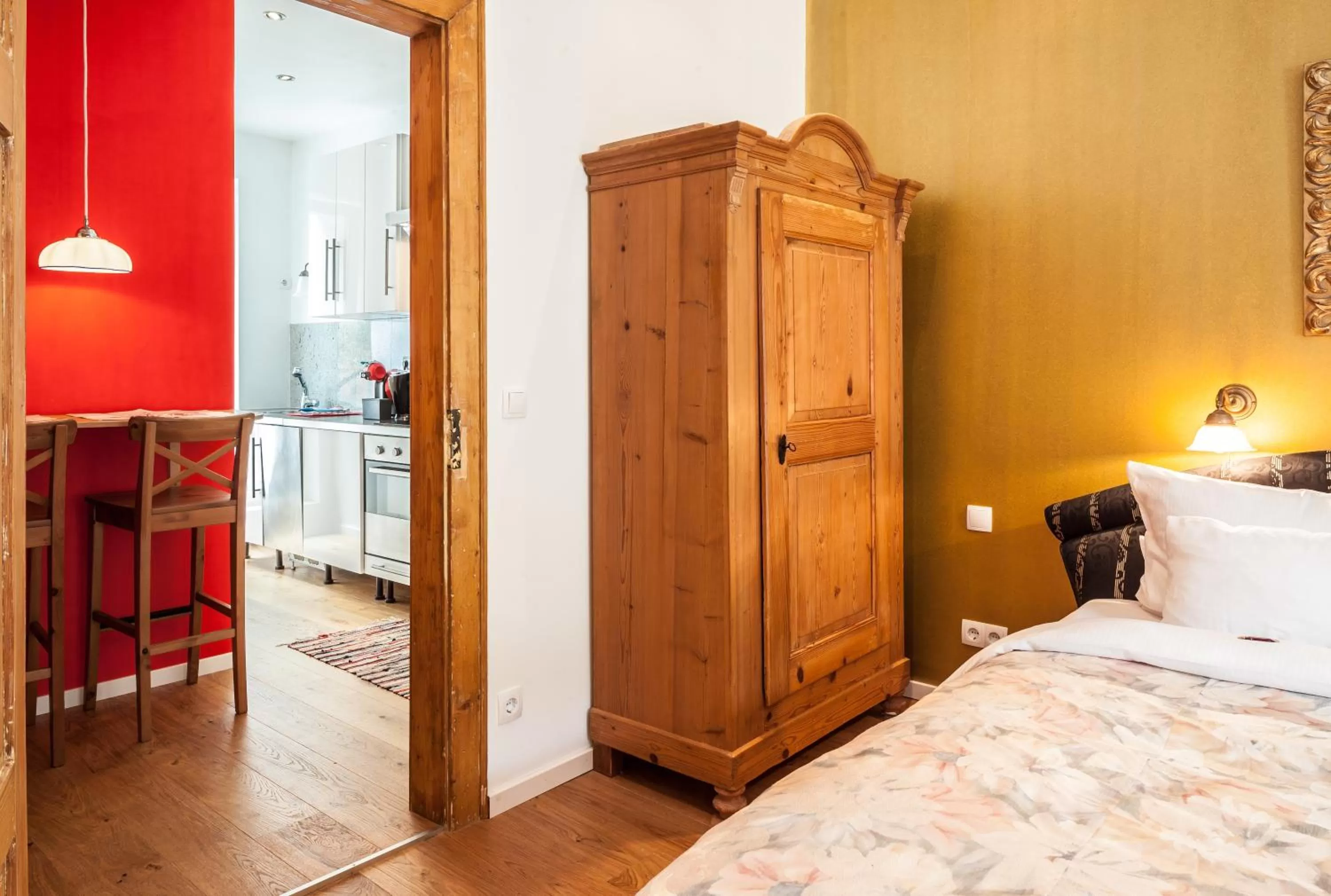 Decorative detail, Bed in GL Suites