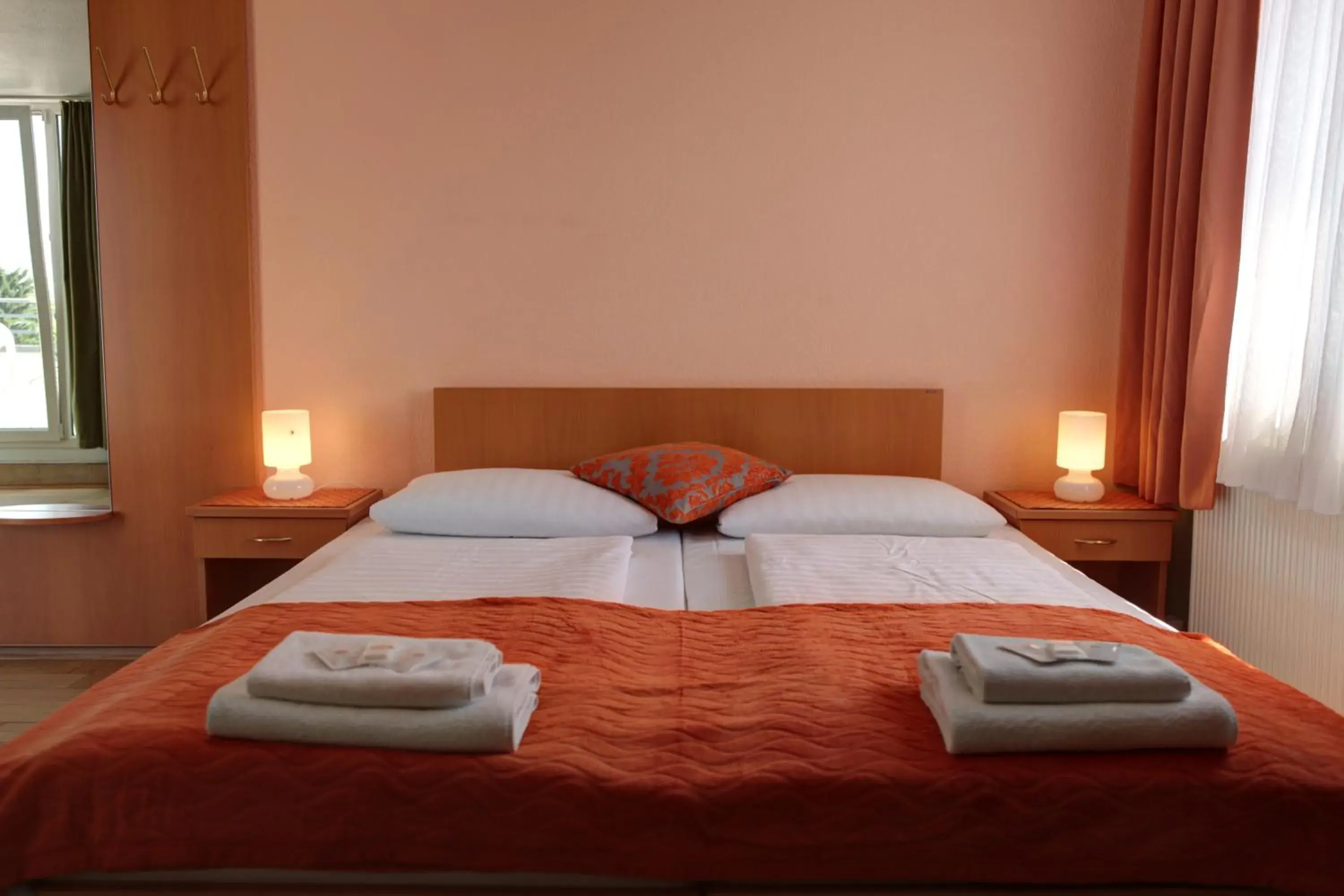 Double Room in Guest House - single occupancy in Garni Hotel Rödelheimer Hof