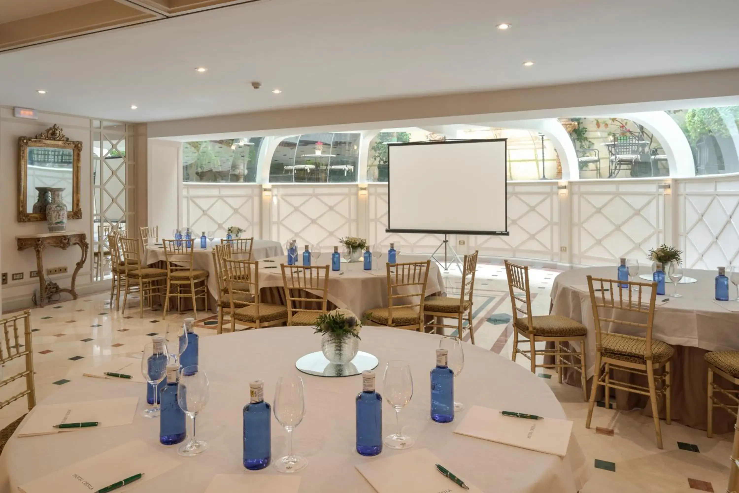 Meeting/conference room, Restaurant/Places to Eat in Relais & Châteaux Hotel Orfila
