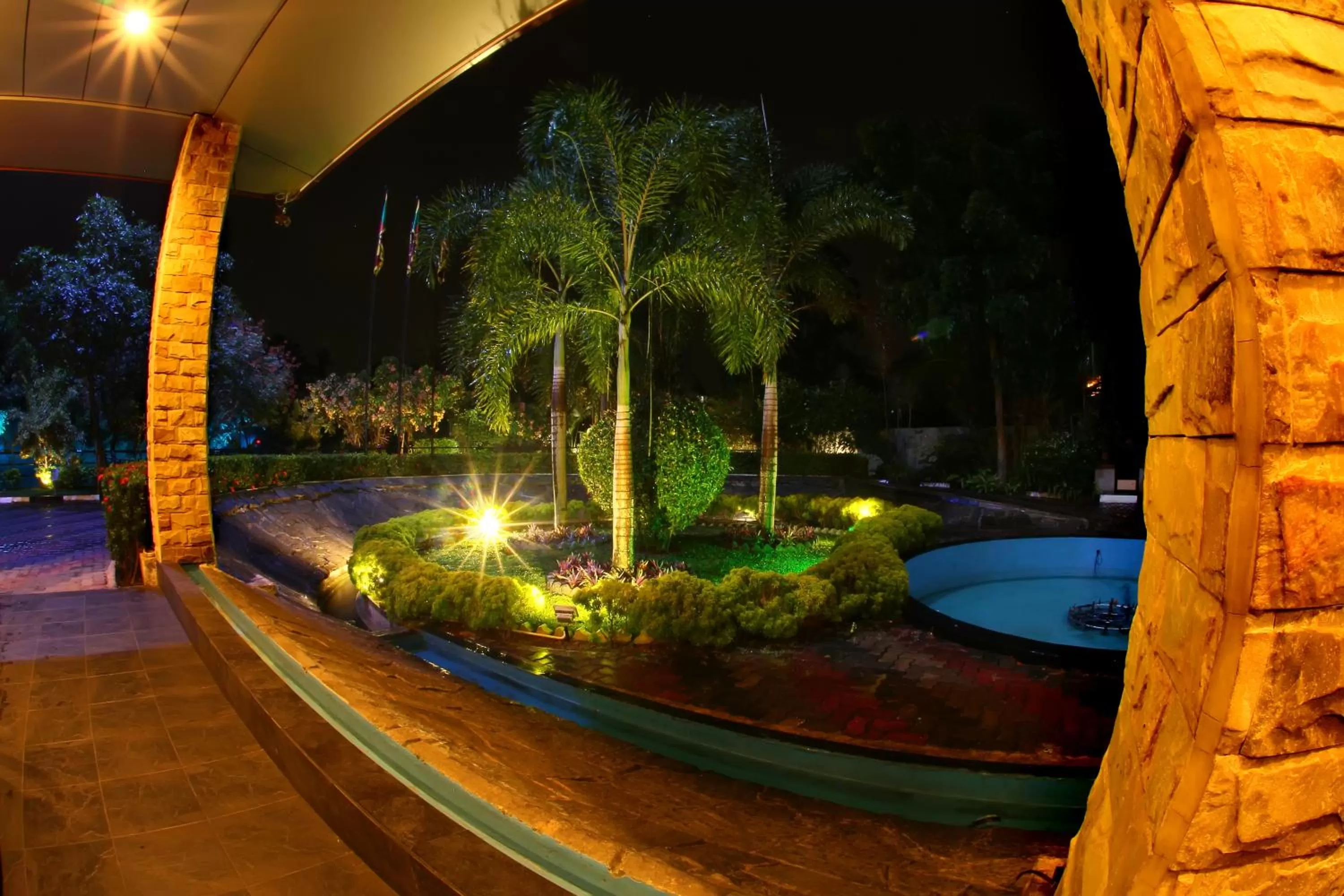 Opulent River Face Hotel