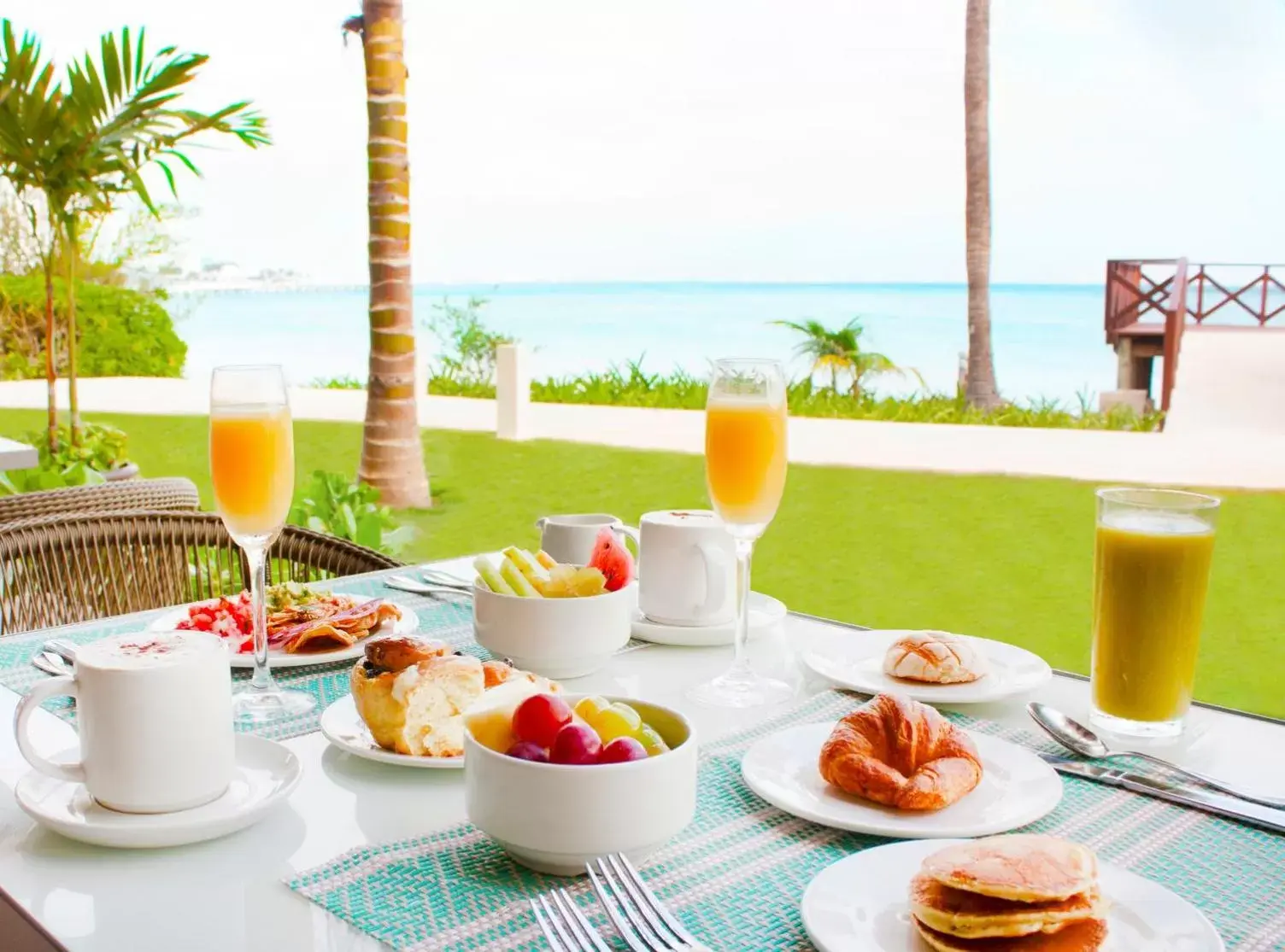 Breakfast in Turquoize at Hyatt Ziva Cancun - Adults Only - All Inclusive