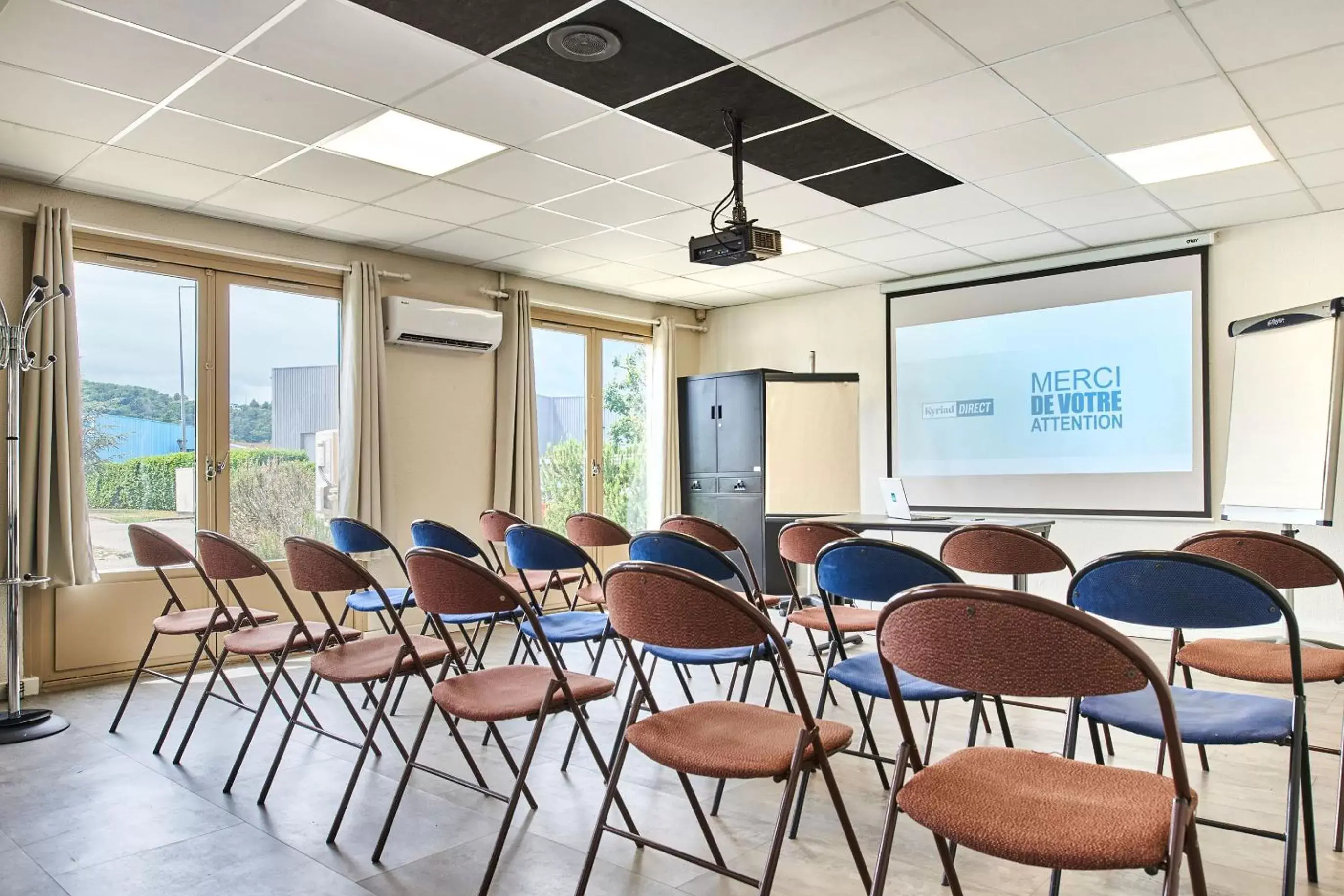 Meeting/conference room in Kyriad Direct Lyon Sud - Chasse-Sur-Rhône