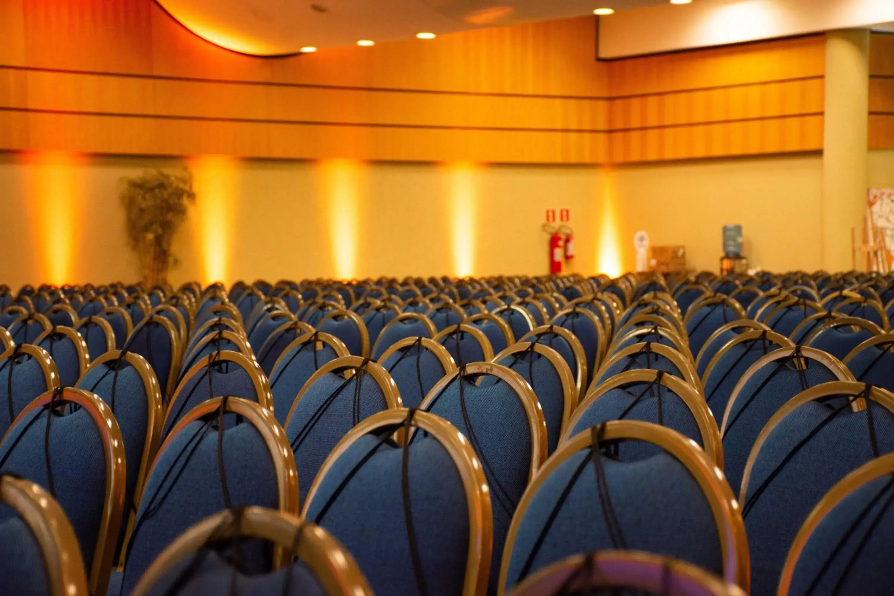 Meeting/conference room in Golden Park Internacional Foz & Convenções