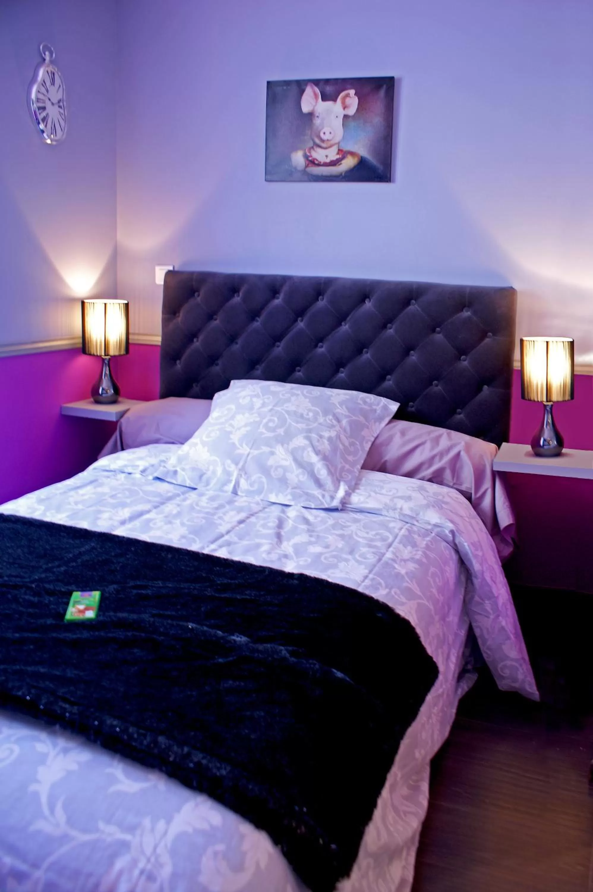 Photo of the whole room, Bed in Lyon City Home's Bed & Breakfast