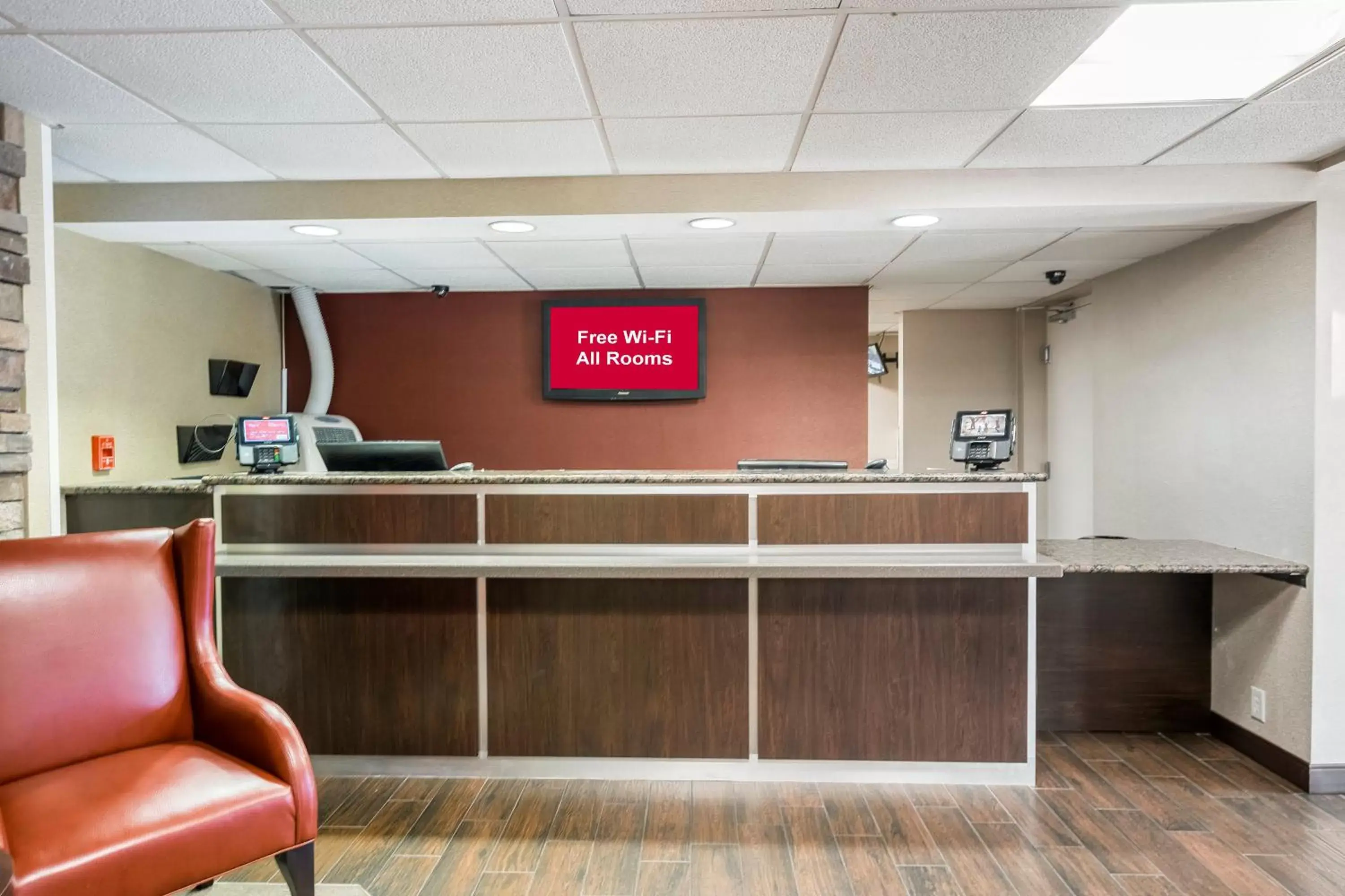 Lobby or reception, Lobby/Reception in Red Roof Inn PLUS+ Boston - Woburn/ Burlington