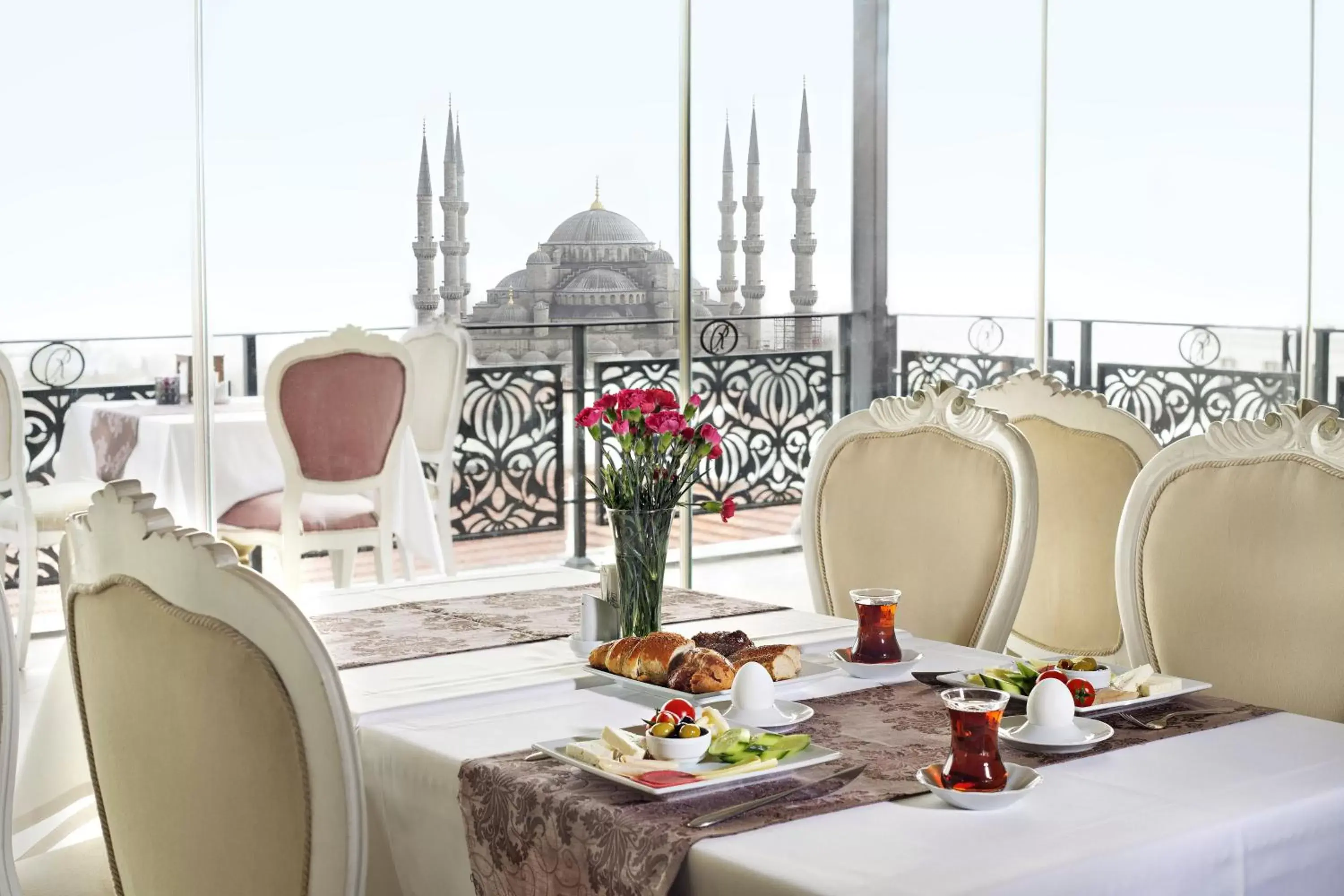 Restaurant/places to eat in Rast Hotel Sultanahmet