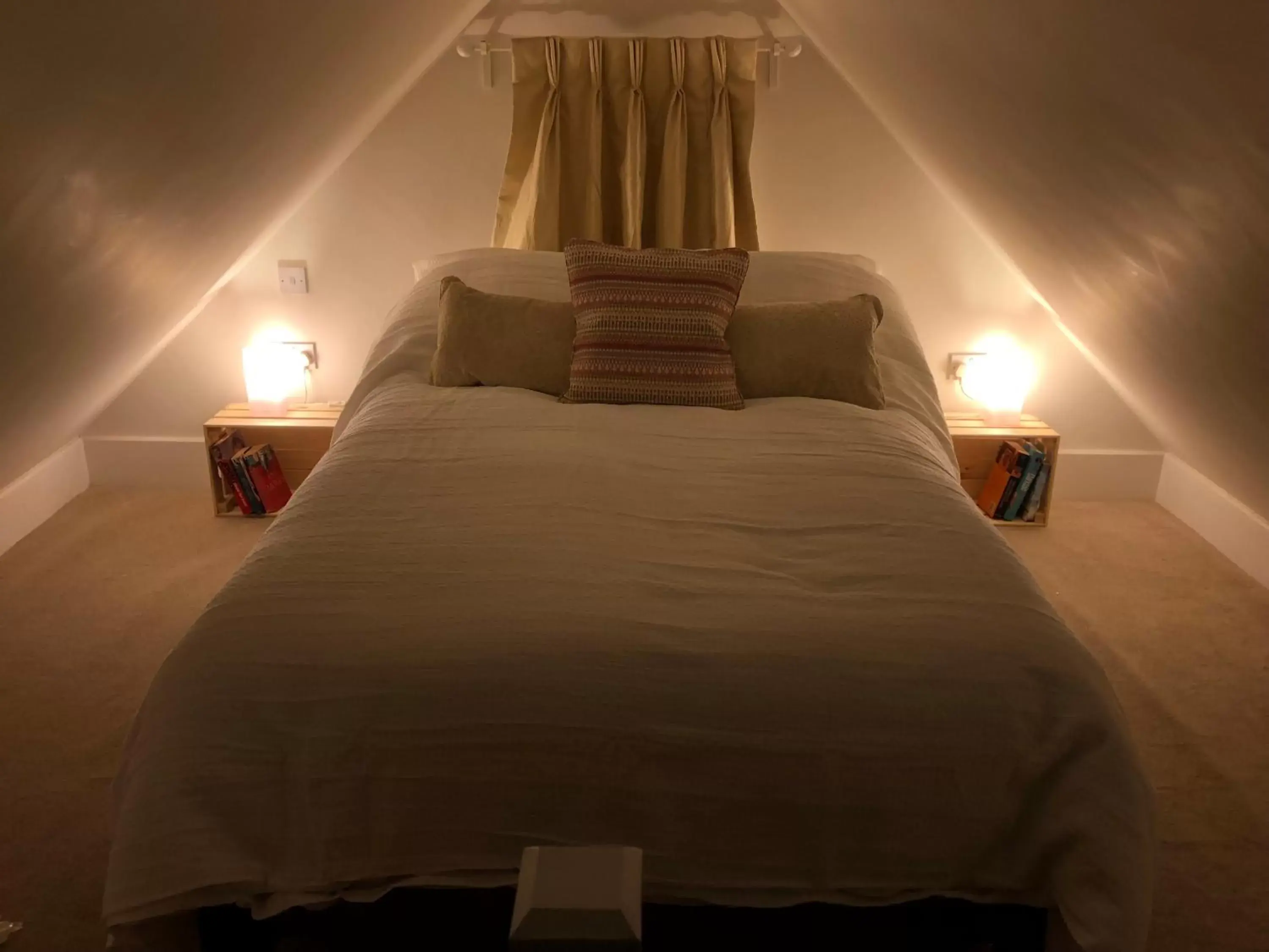 Bedroom, Bed in The Little Barn - Self Catering Holiday Accommodation