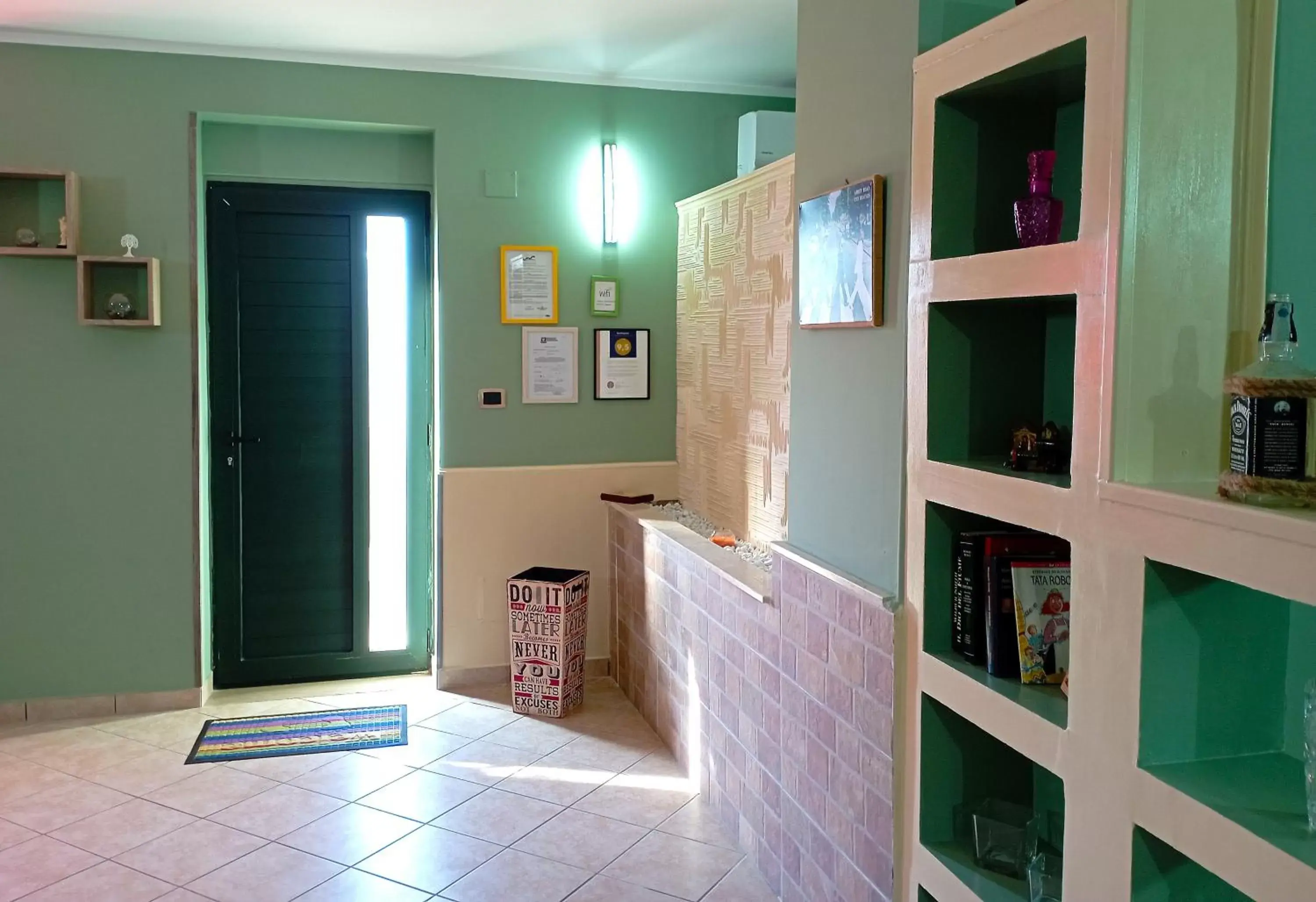 Facade/entrance, Kitchen/Kitchenette in B&B Maison Villa Vittorio