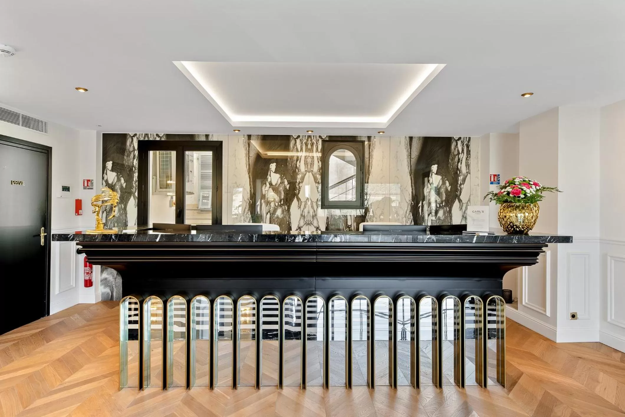 Lobby or reception in Hotel San Carlu Citadelle Ajaccio