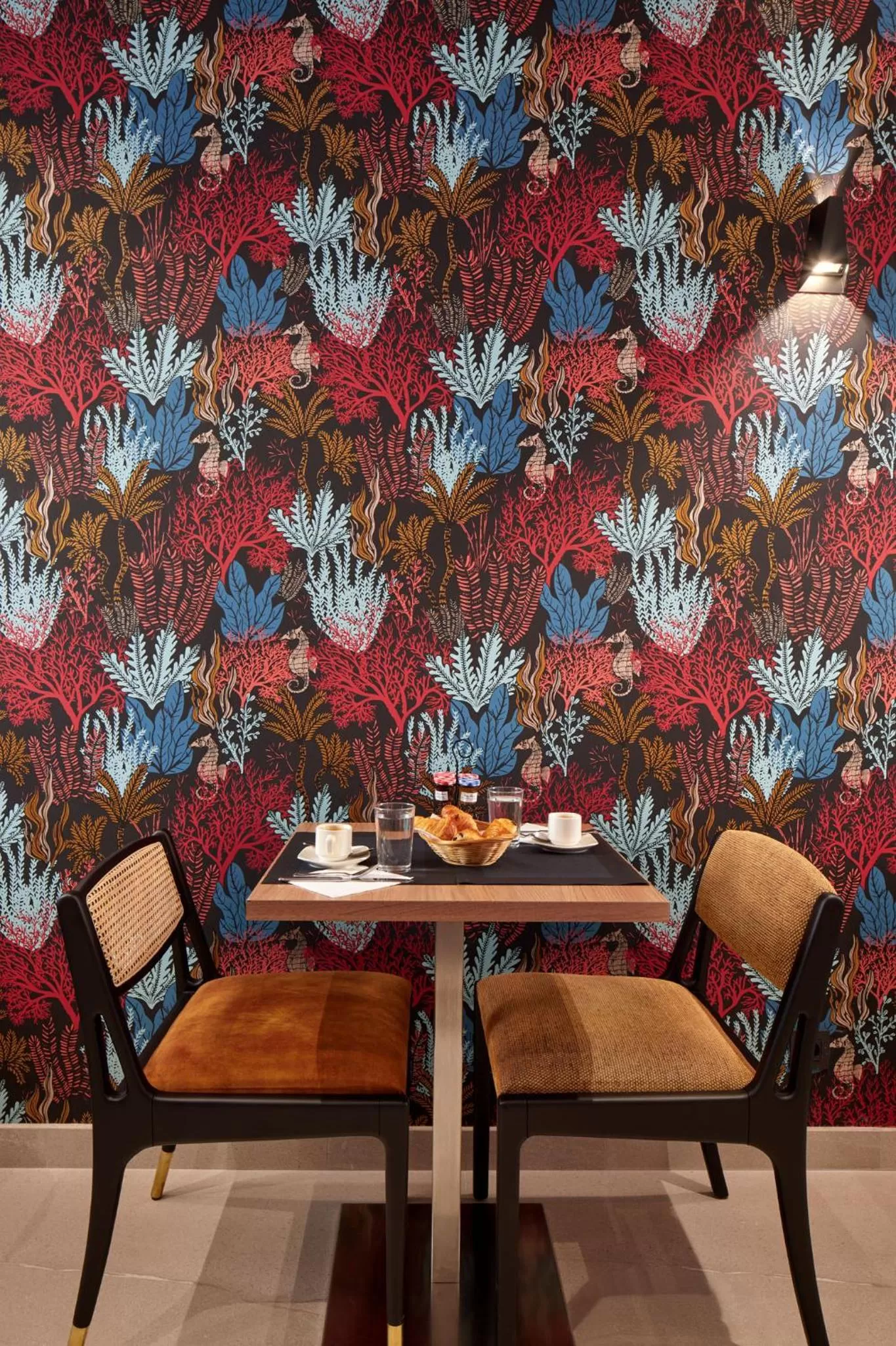 Breakfast in Hôtel Tourisme Avenue