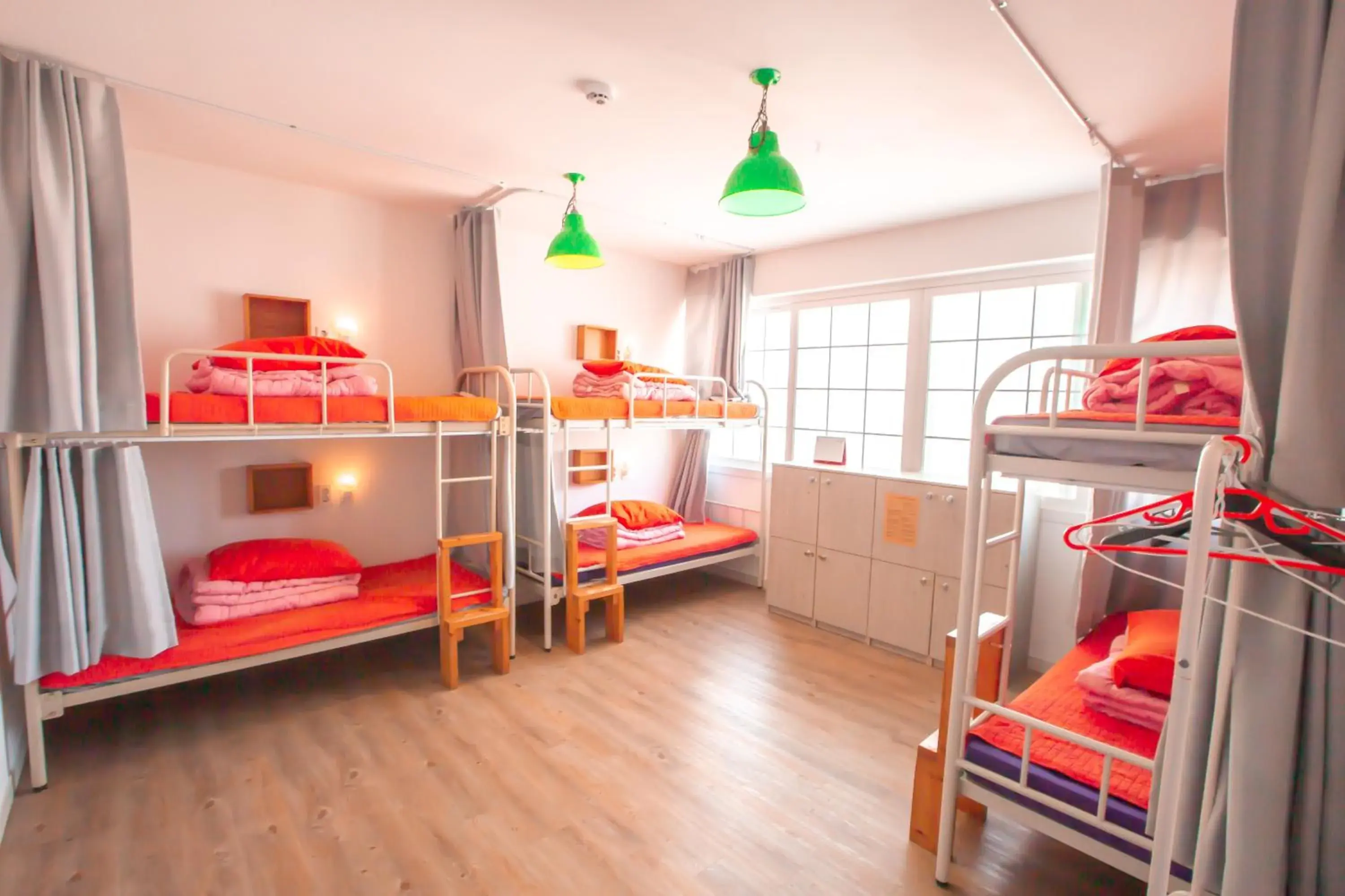 Bed in Male Dormitory Room in SUM Guesthouse Jeju Airport Bed in Male Dormitory Room in SUM Guesthouse Jeju Airport