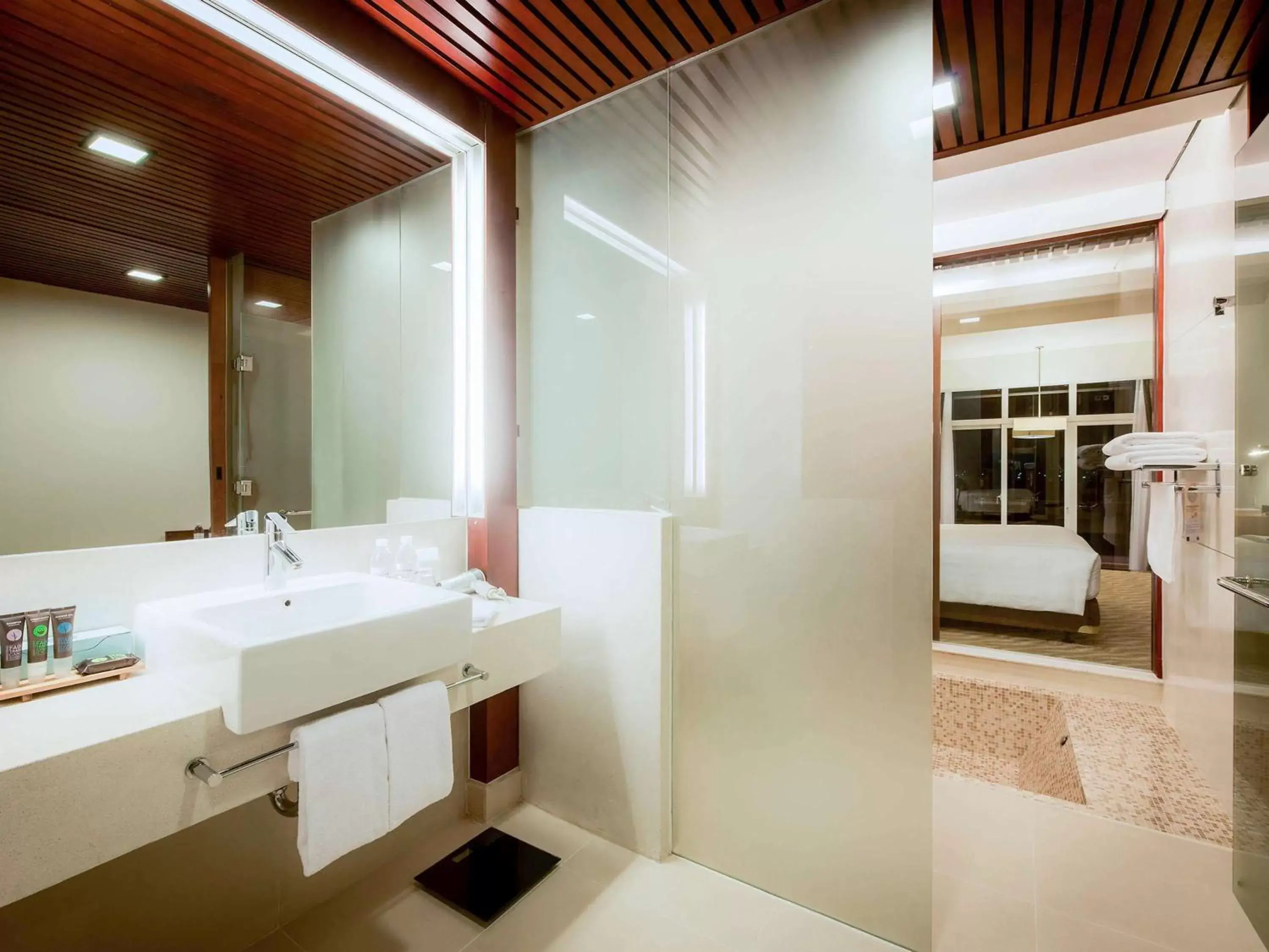 Bathroom in Hotel Novotel Nha Trang