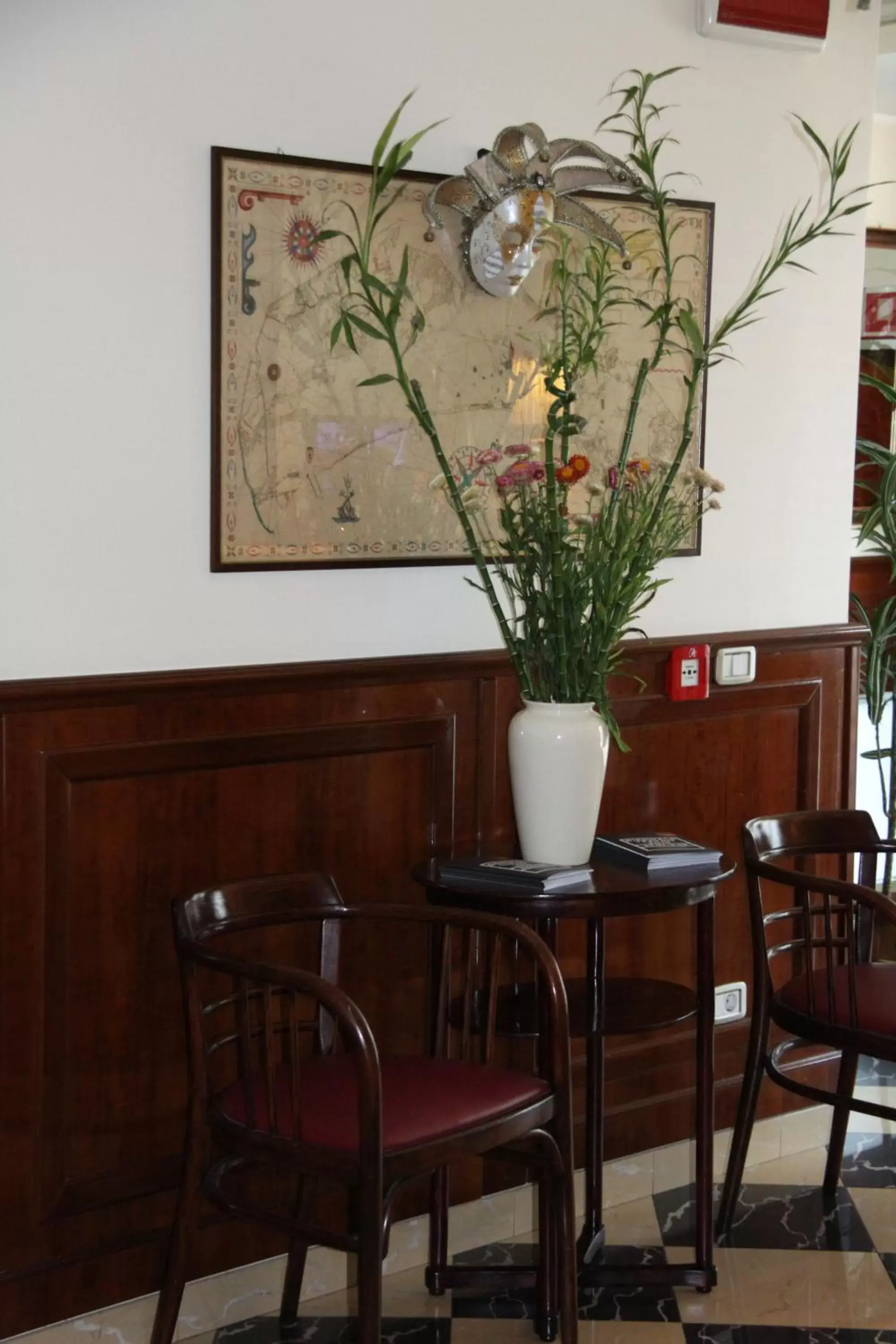 Decorative detail, Dining Area in Hotel Regit