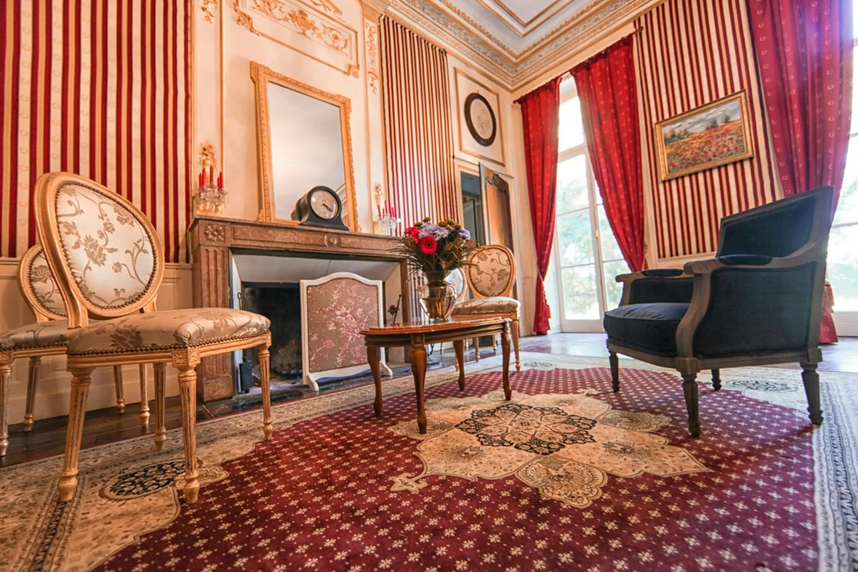 Living room in Château de Corcelle - Chambres et table d'hôtes